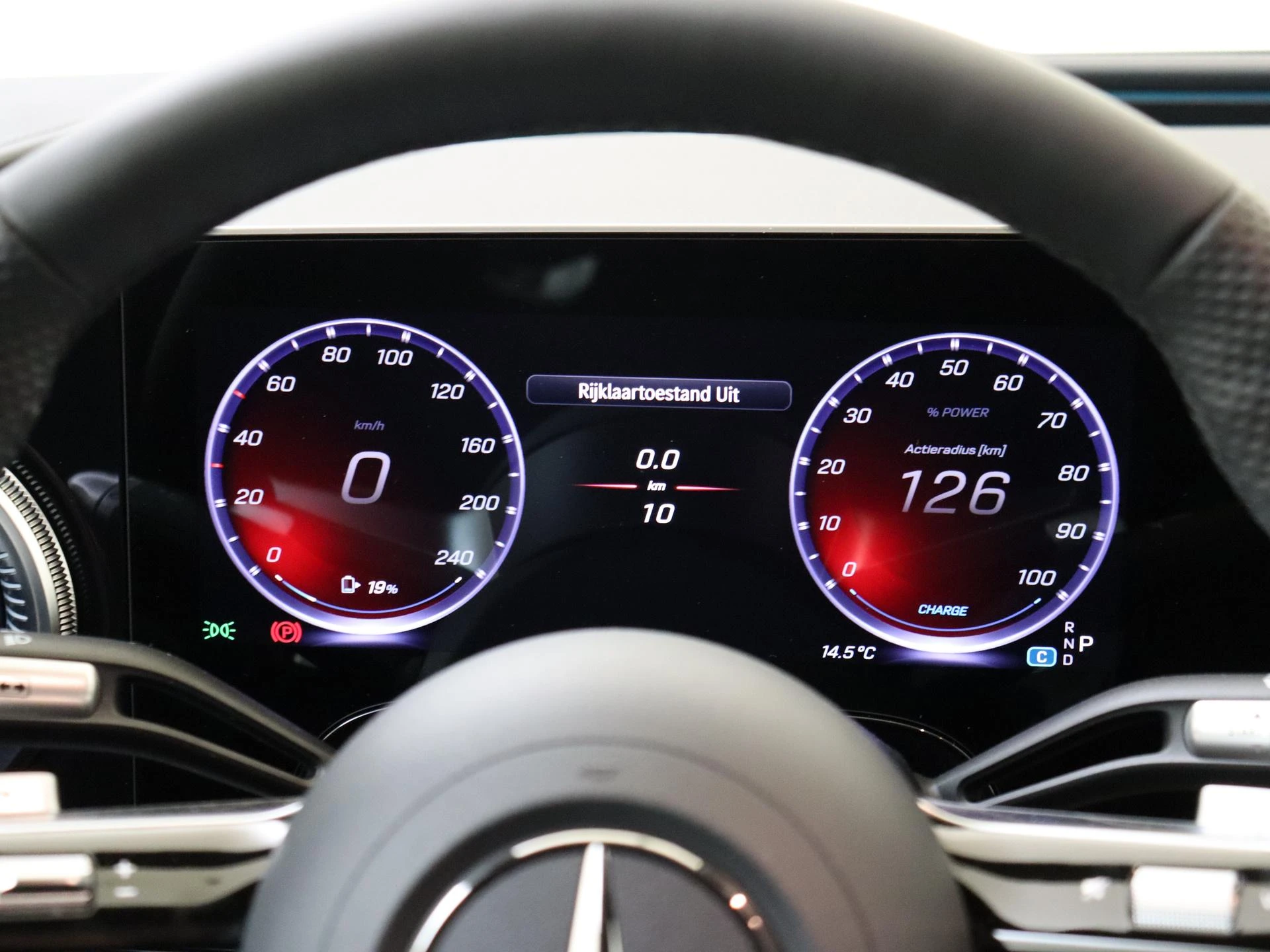 Mercedes-Benz-C-Klasse-image-10