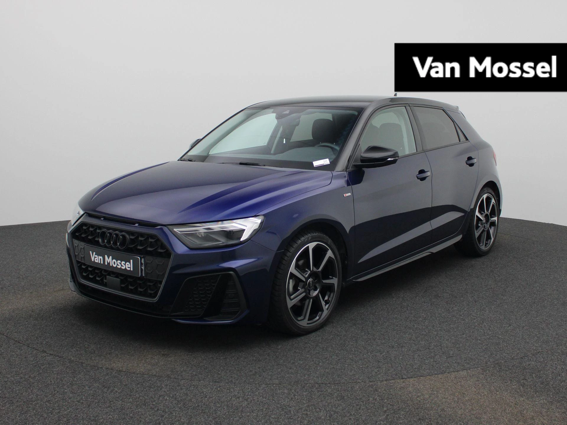 Audi-A1 Sportback-image-0