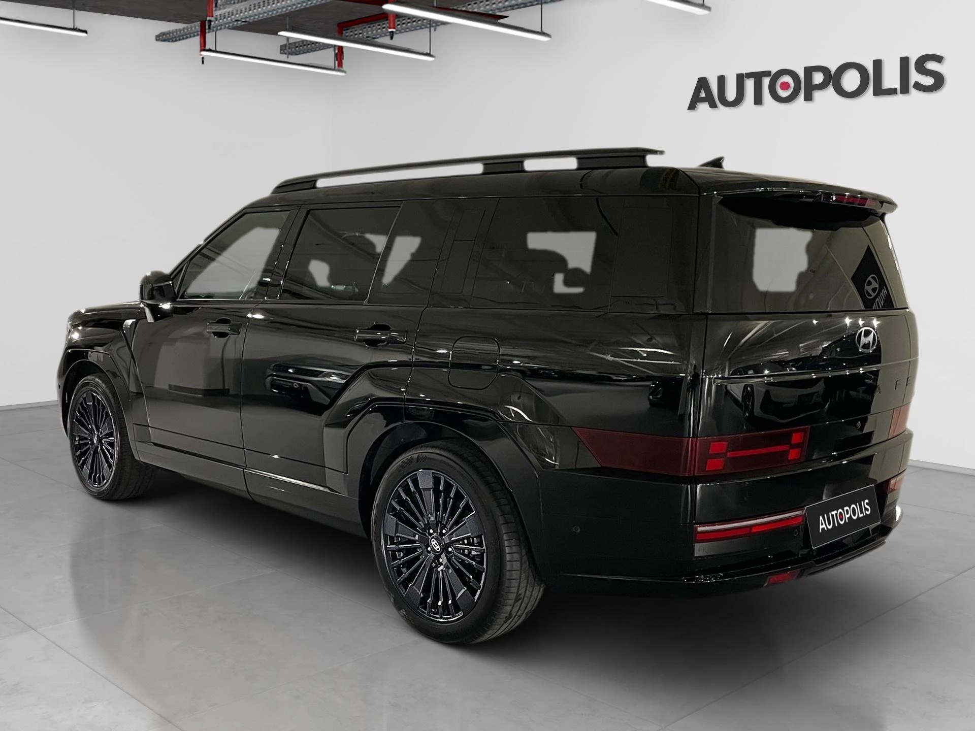 Hyundai-Santa Fe-image-14