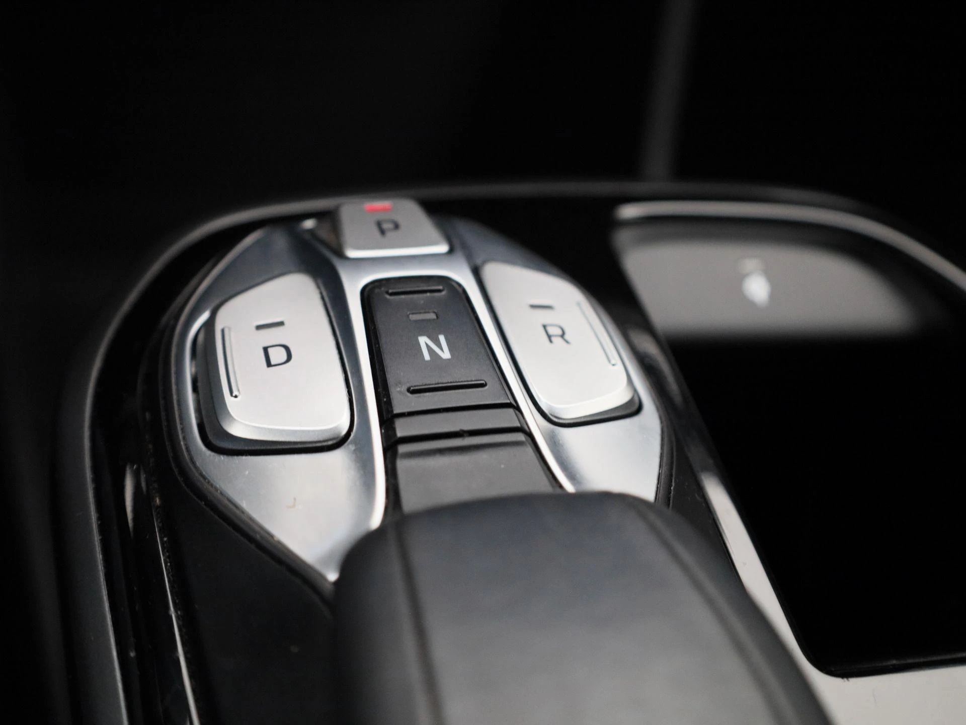 Hyundai-IONIQ-image-21