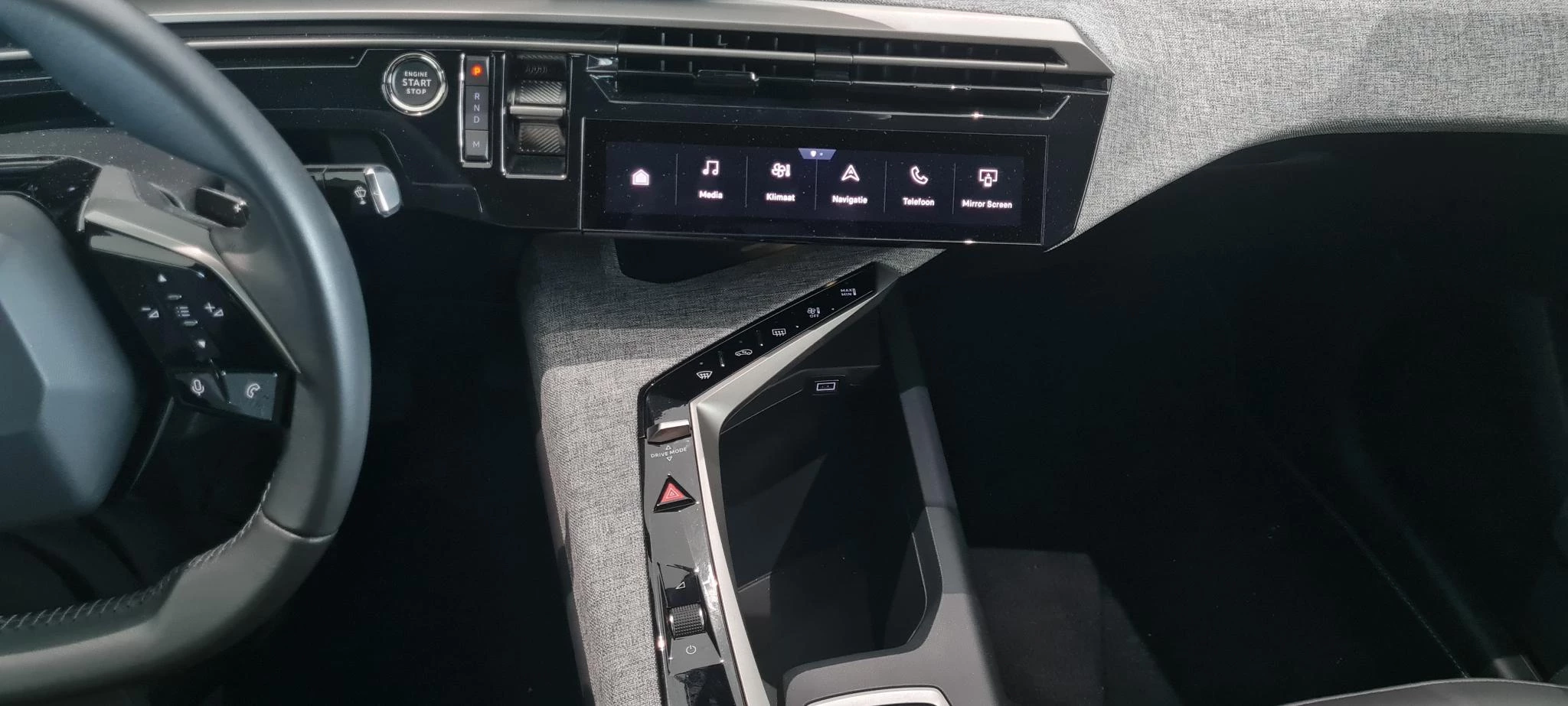 Peugeot 3008 1.2 Hybrid 136 Allure