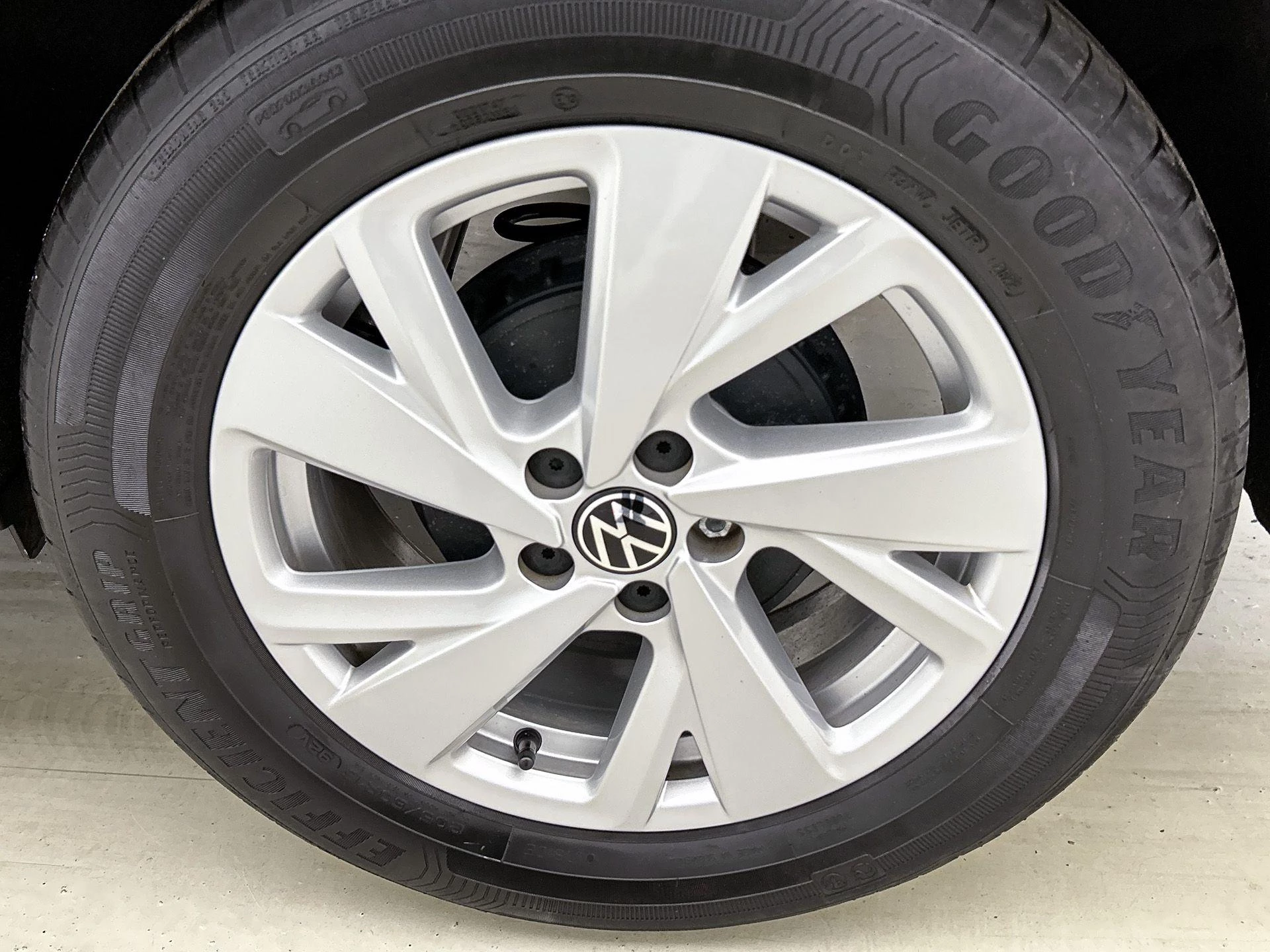 Volkswagen-Taigo-image-28
