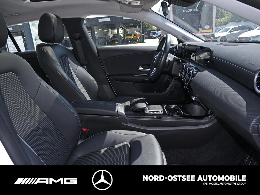 Mercedes-Benz CLA 250 e SB KAMERA PANO TEMPOMAT LED SITZH