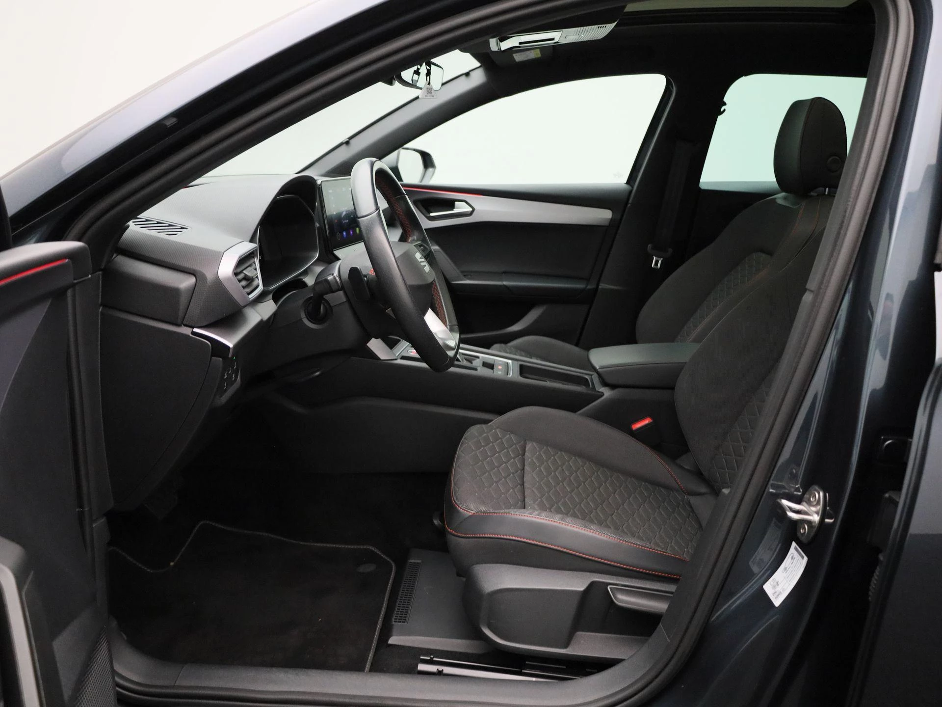 SEAT Leon Sportstourer 1.5 eTSI FR Business Intense
