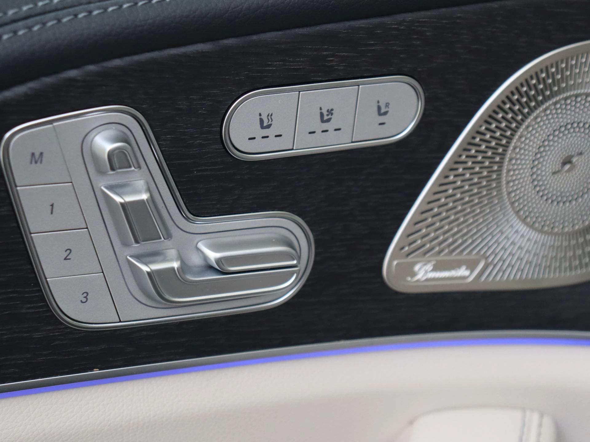 Mercedes-Benz-GLE-image-26
