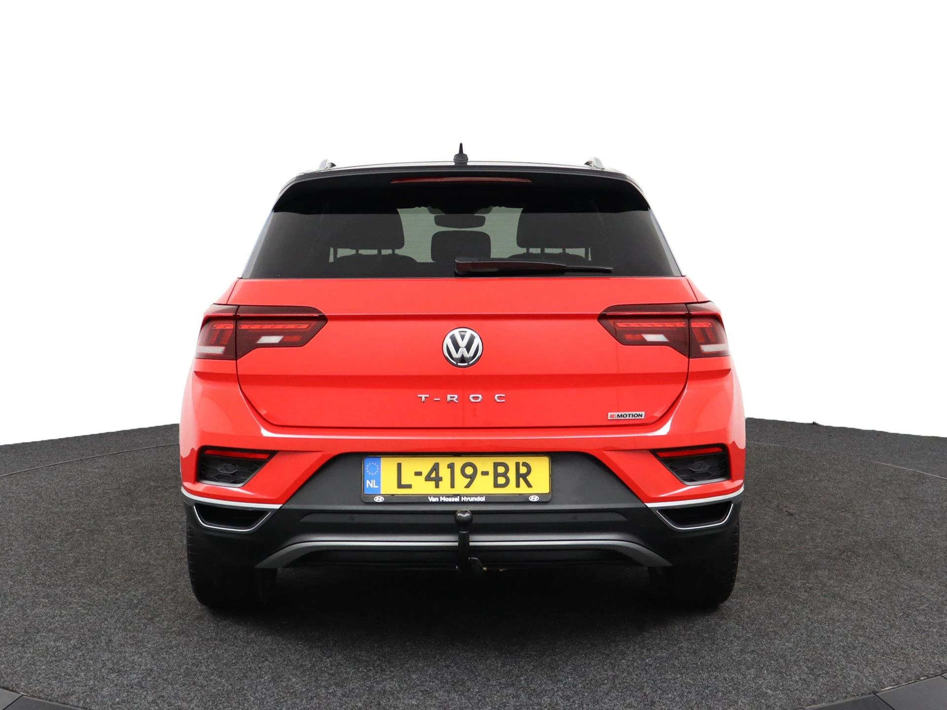 Volkswagen-T-Roc-image-66