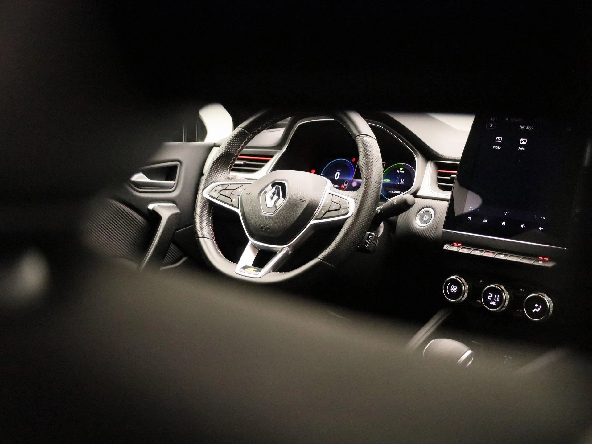 Renault-Captur-image-43
