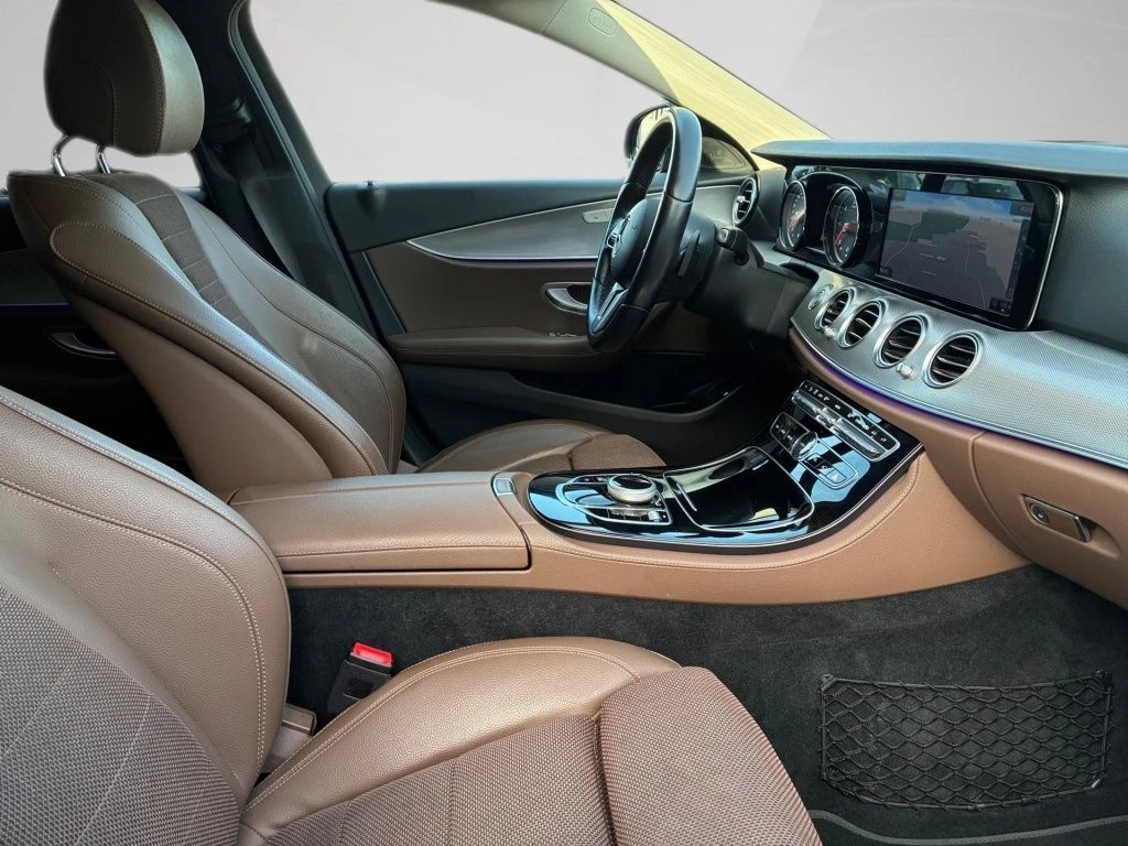 Mercedes-Benz-E-Klasse 220-image-14