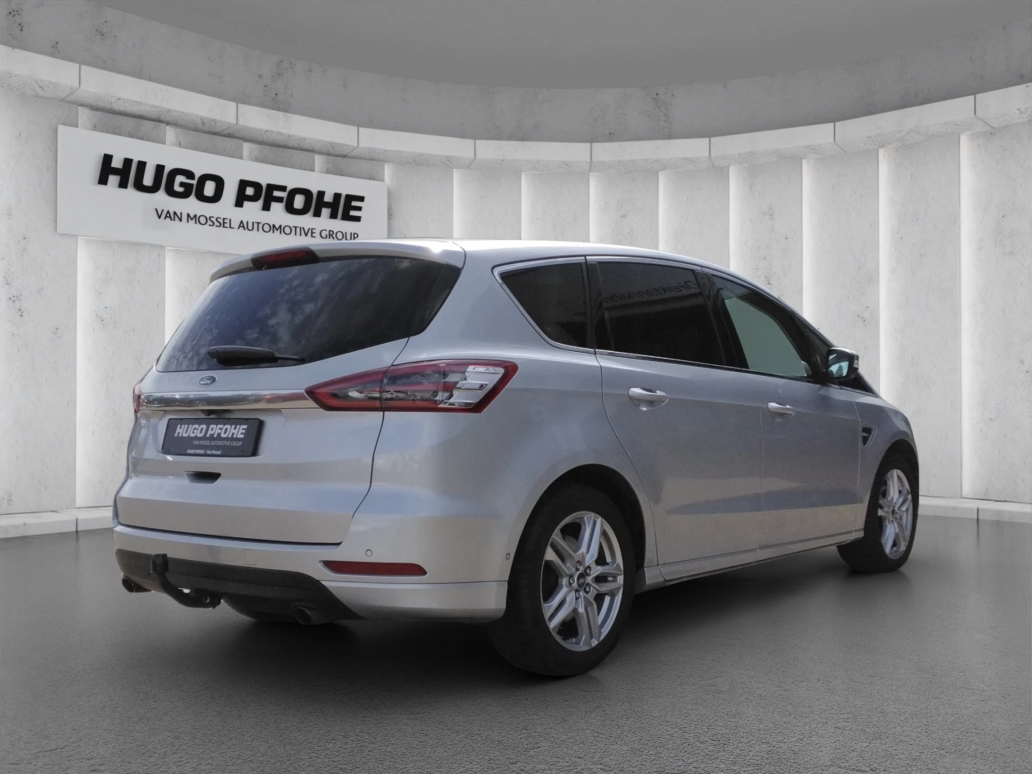 Ford S-Max Titanium 7-Sitzer