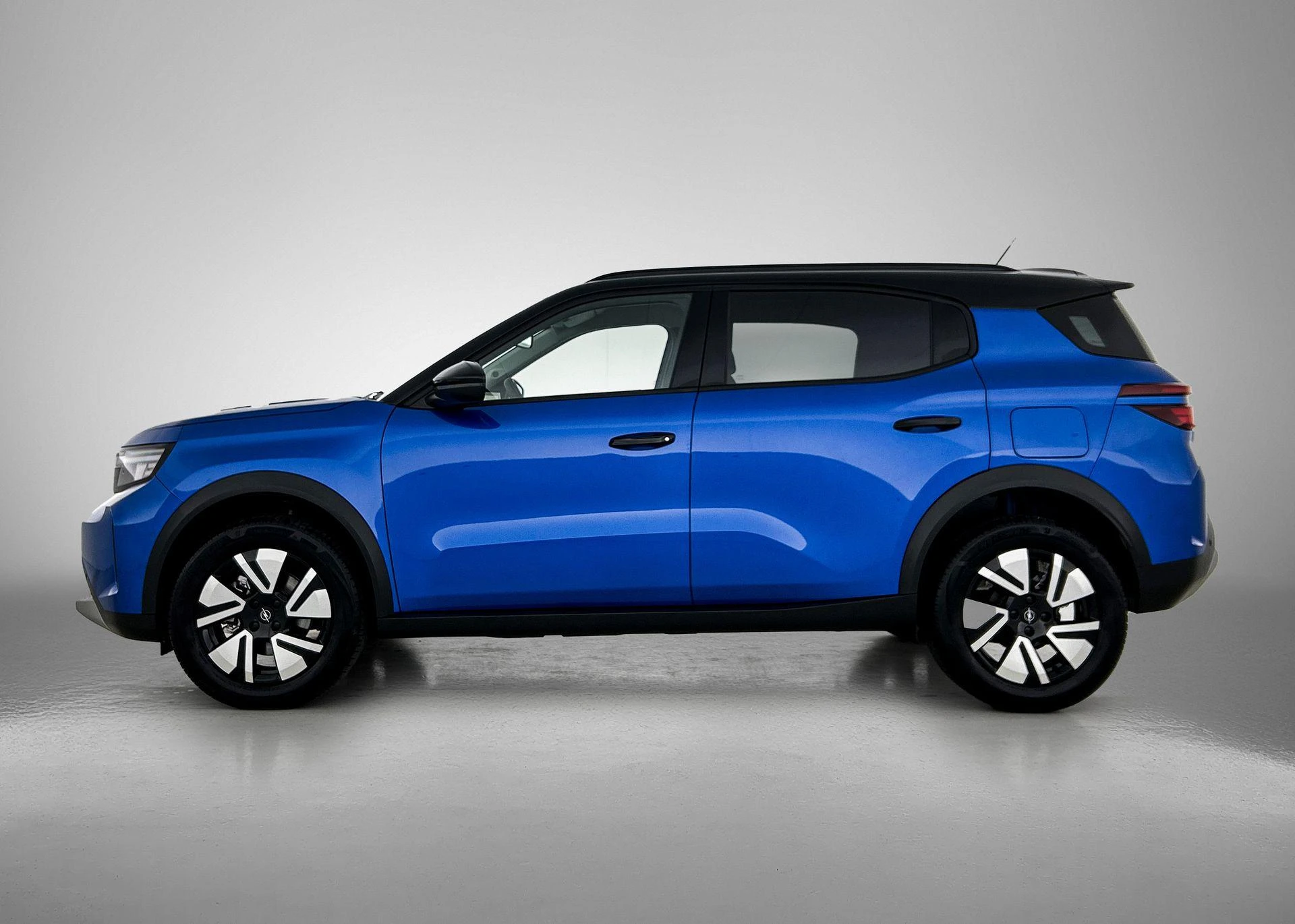 Opel-Frontera-image-1