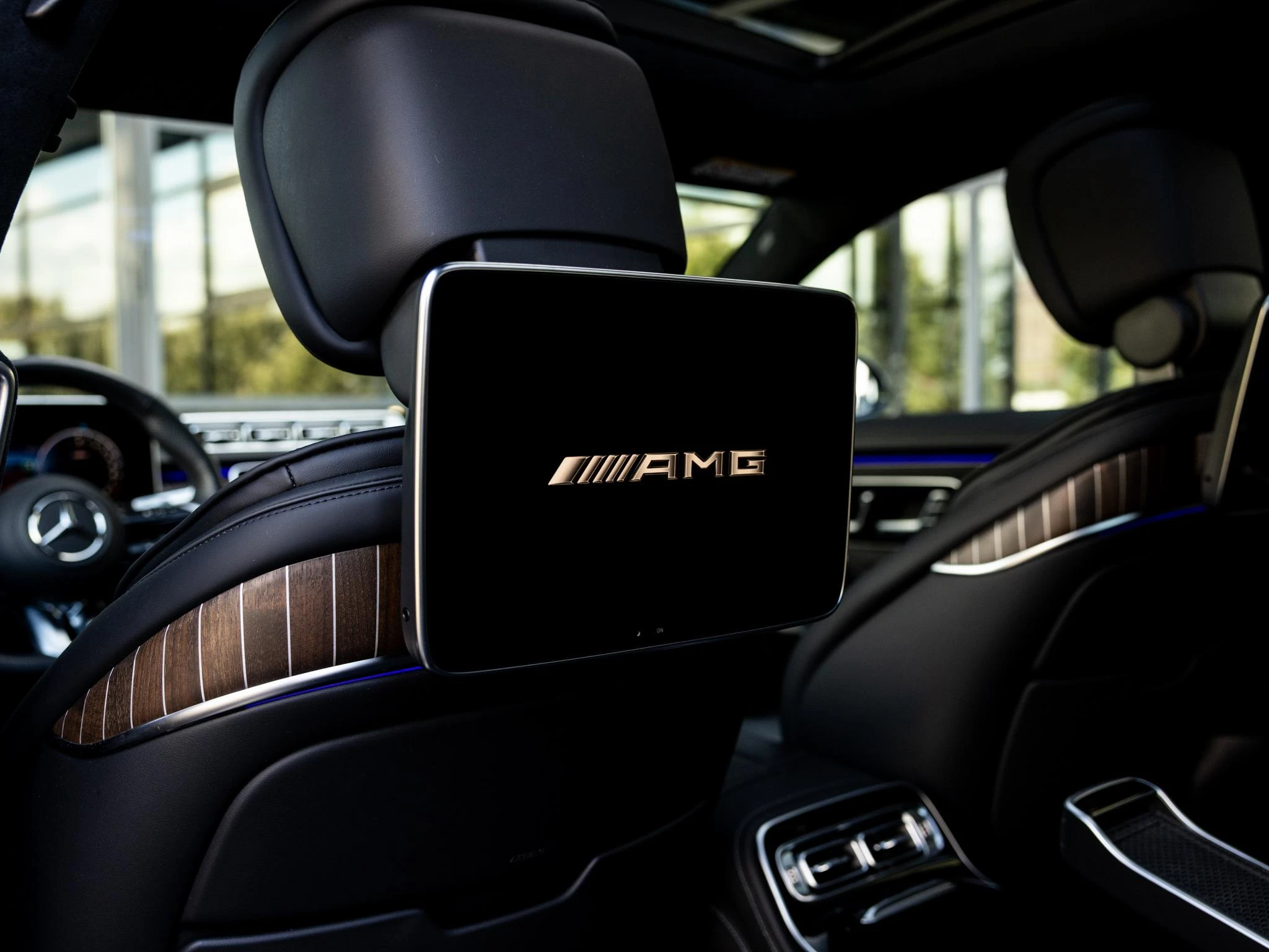 Mercedes-Benz-S-Klasse-image-19