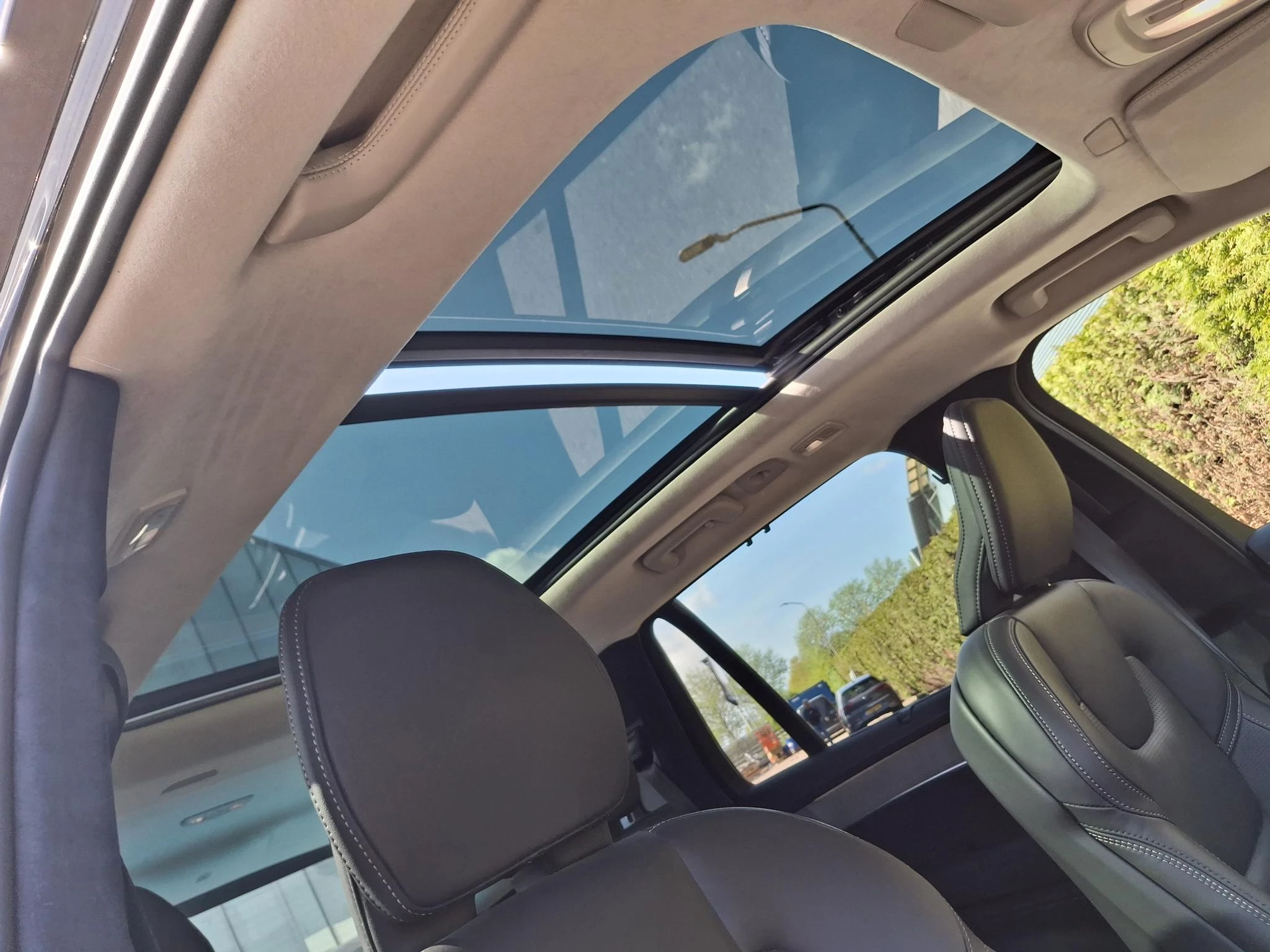 Volvo-XC90-image-9