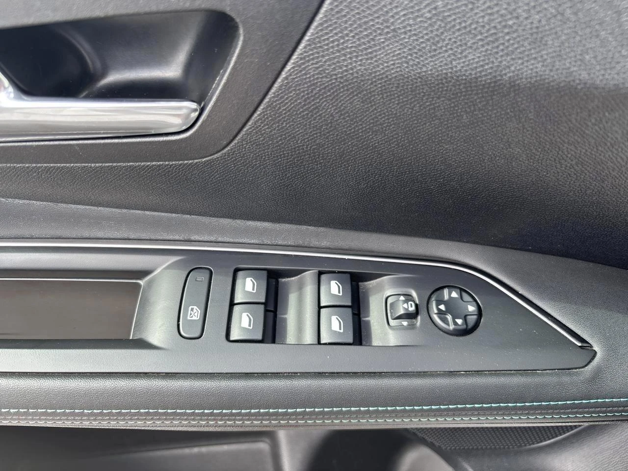 Peugeot 3008 1.5 BlueHDi 96kW S&S EAT8 Allure