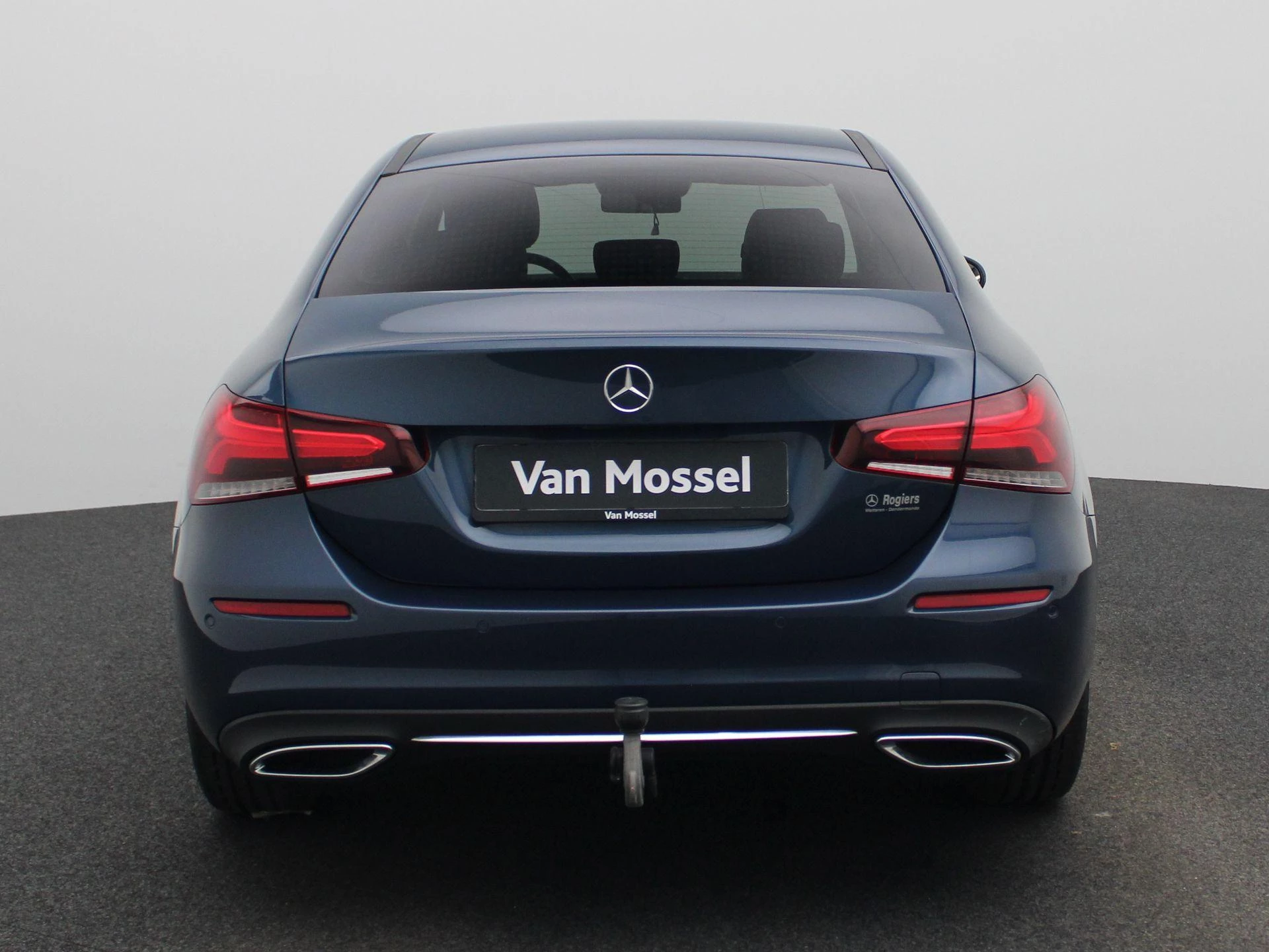Mercedes-Benz-A-Klasse-image-4
