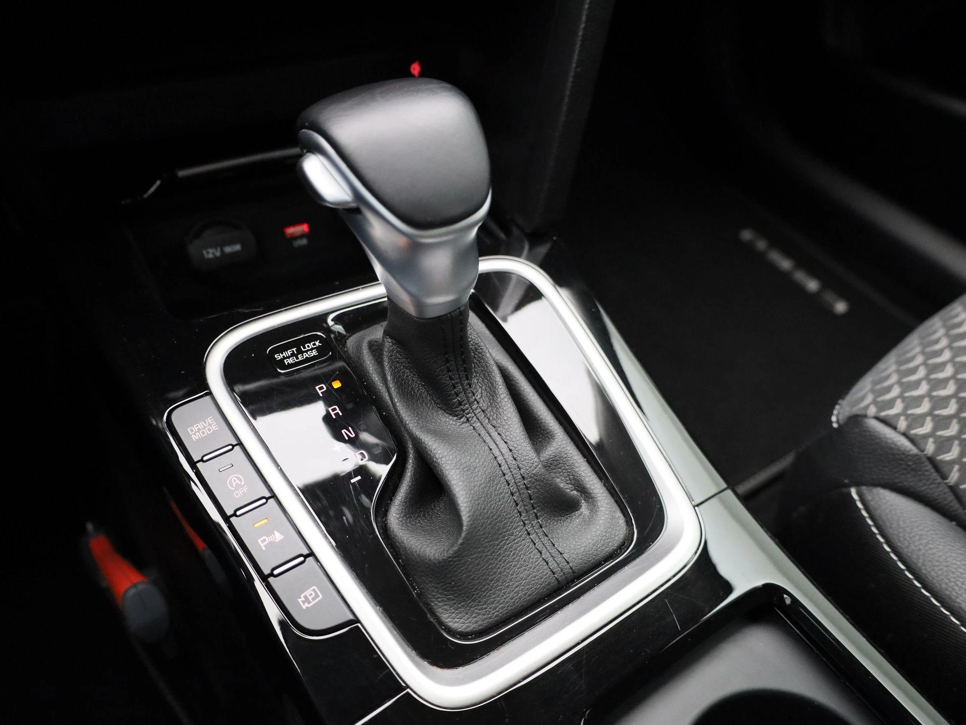 Kia-Ceed Sportswagon-image-25