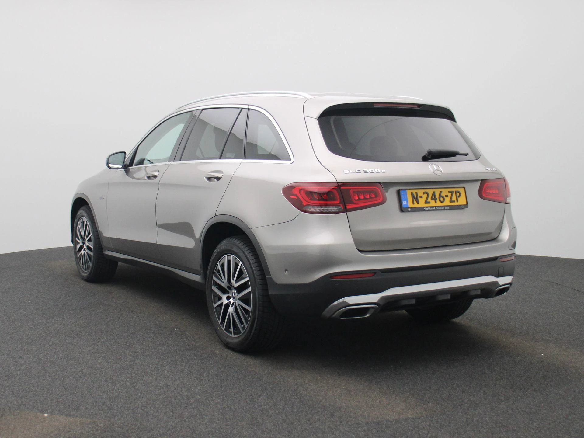Mercedes-Benz GLC 300e 4MATIC Business Solution