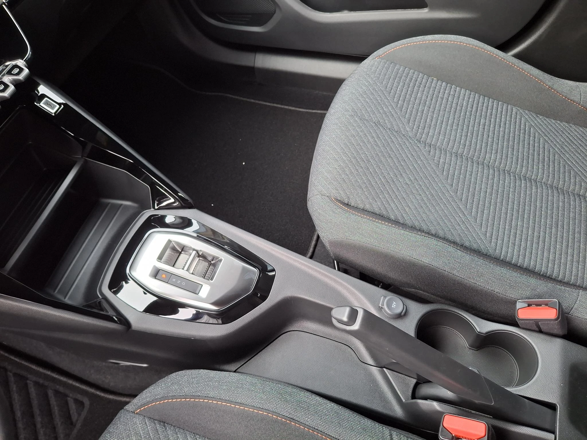 Peugeot-2008-image-21
