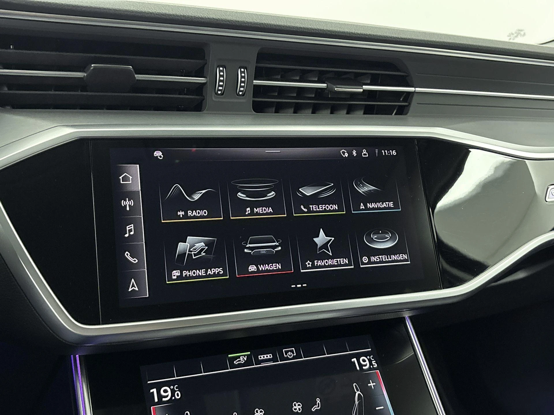 Audi-A6-image-6