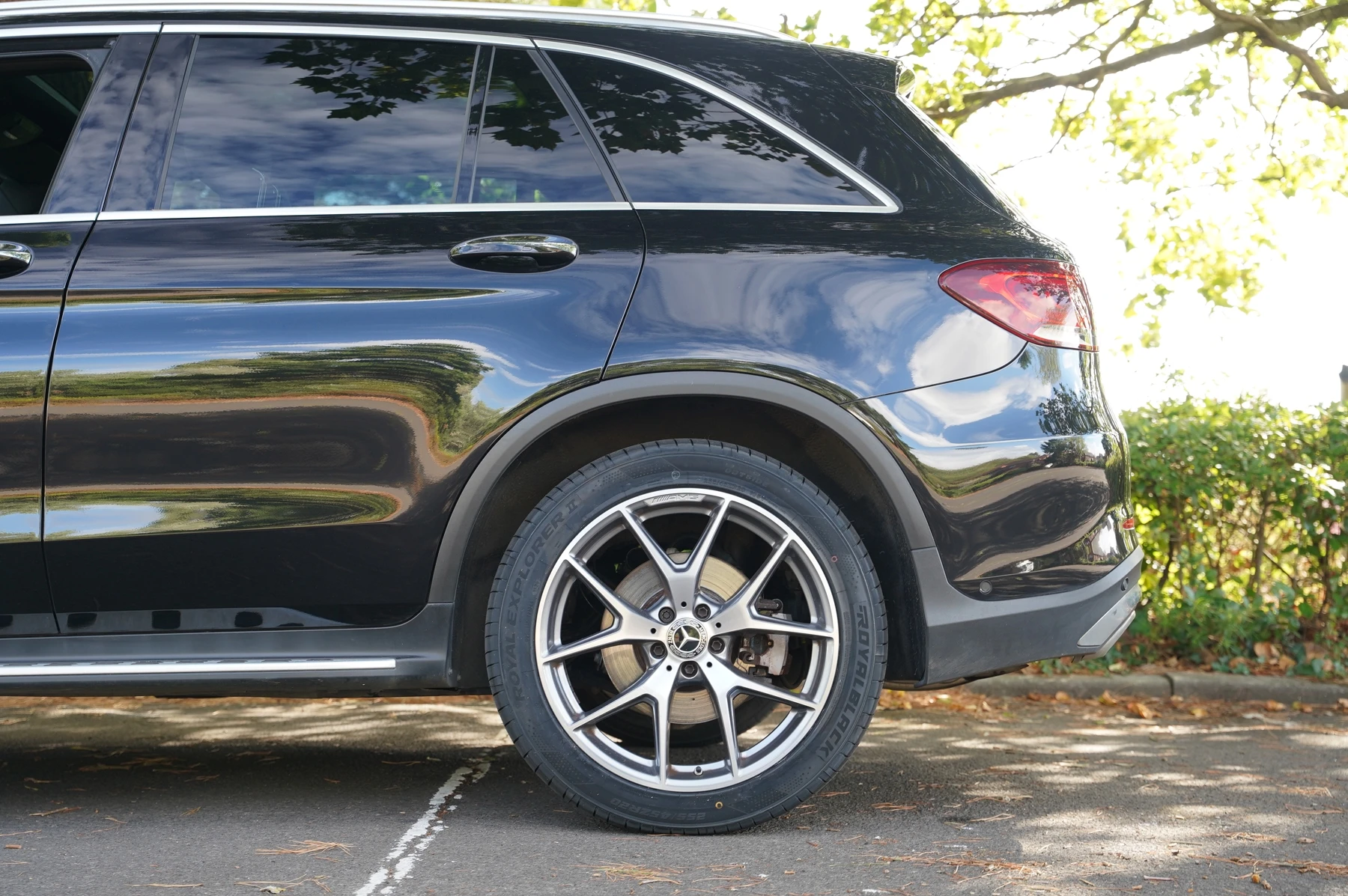 Mercedes-Benz-GLC-image-33