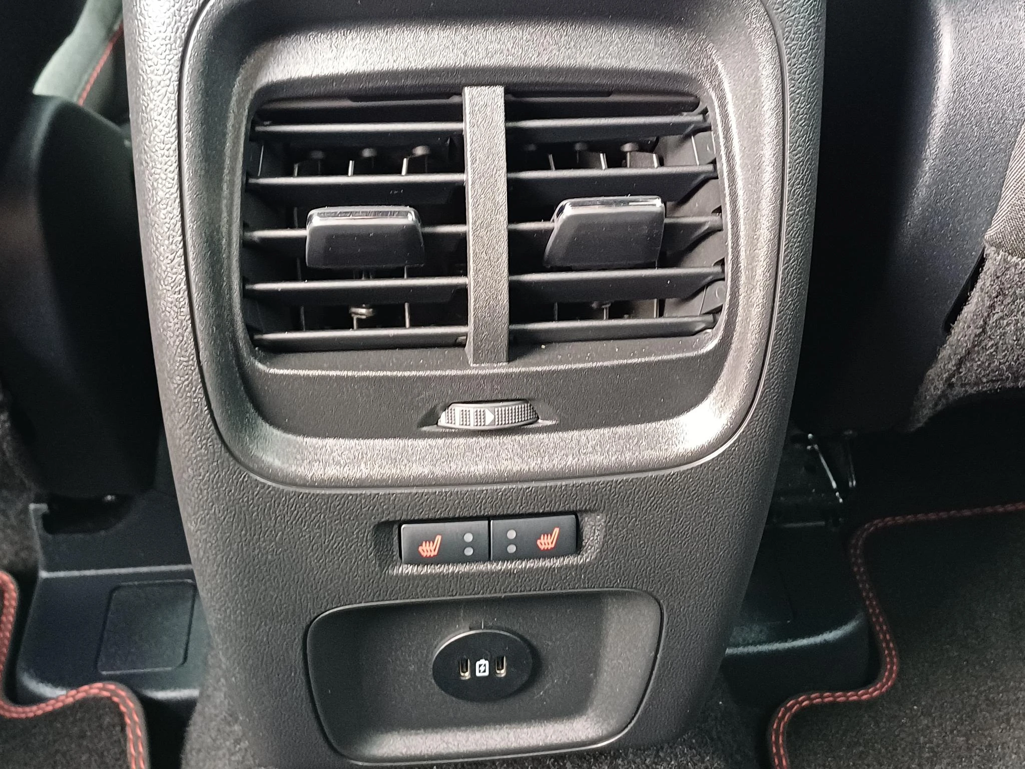 Ford-Kuga-image-18