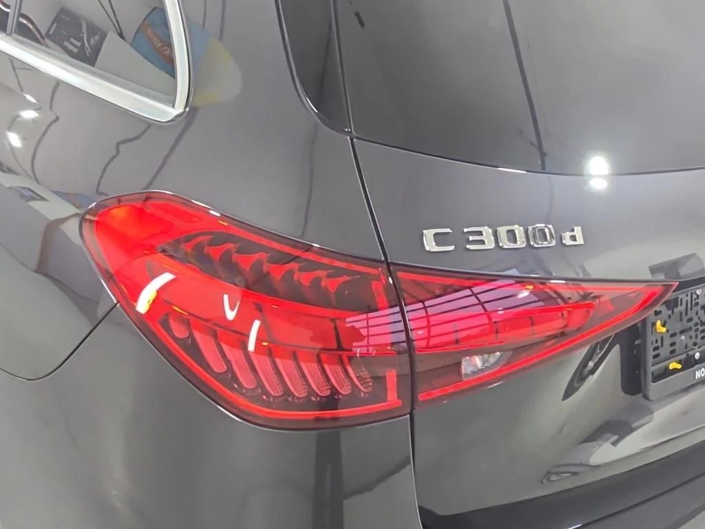 Mercedes-Benz C-Klasse 300 d T AMG LED DISTRO AMBIENTE KAMERA AMG LineW206 C 300 d T AMG LED DISTRO AMBIENTE KAMERA AMG Line