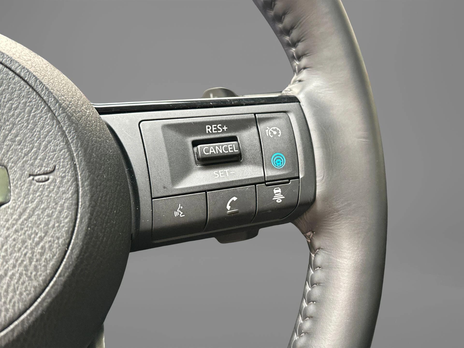 Nissan-QASHQAI-image-5