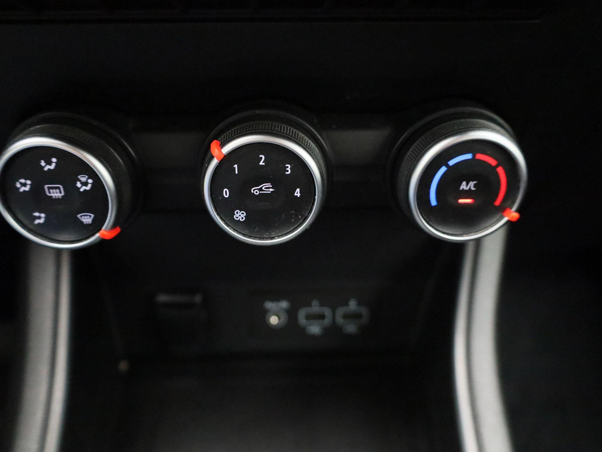 Renault-Captur-image-18