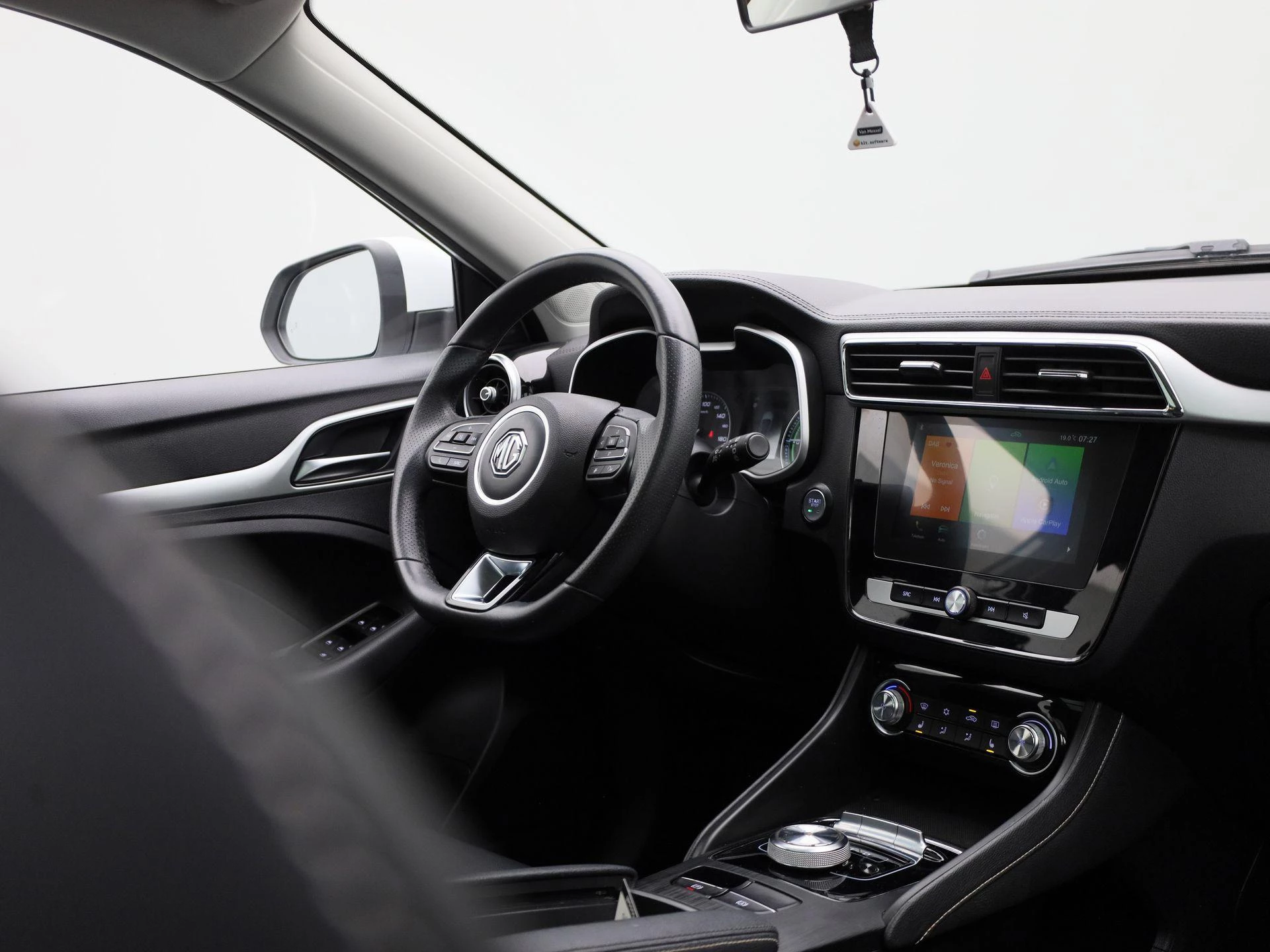 MG ZS EV Luxury 45 kWh