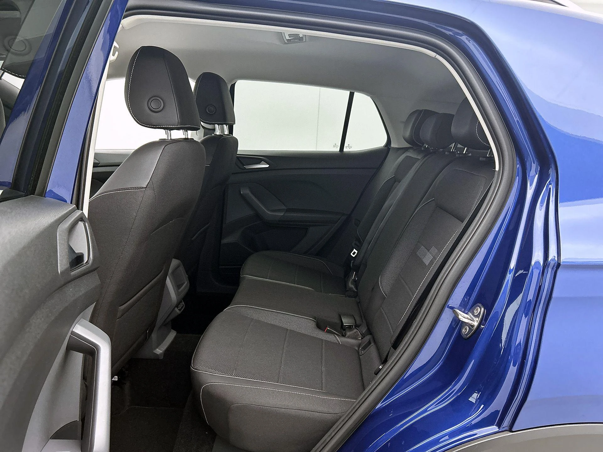 Volkswagen-T-Cross-image-25