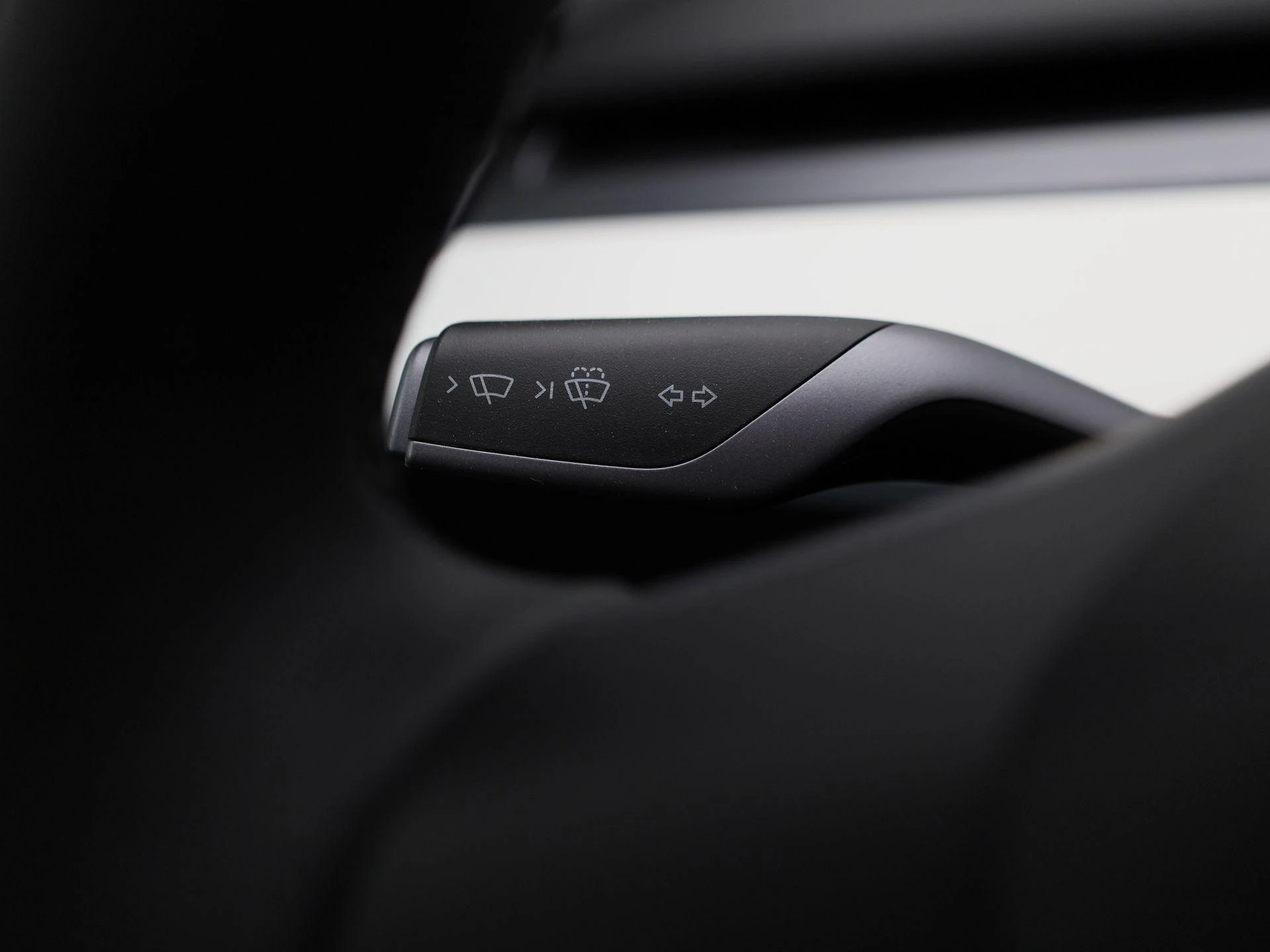 Tesla-Model Y-image-23