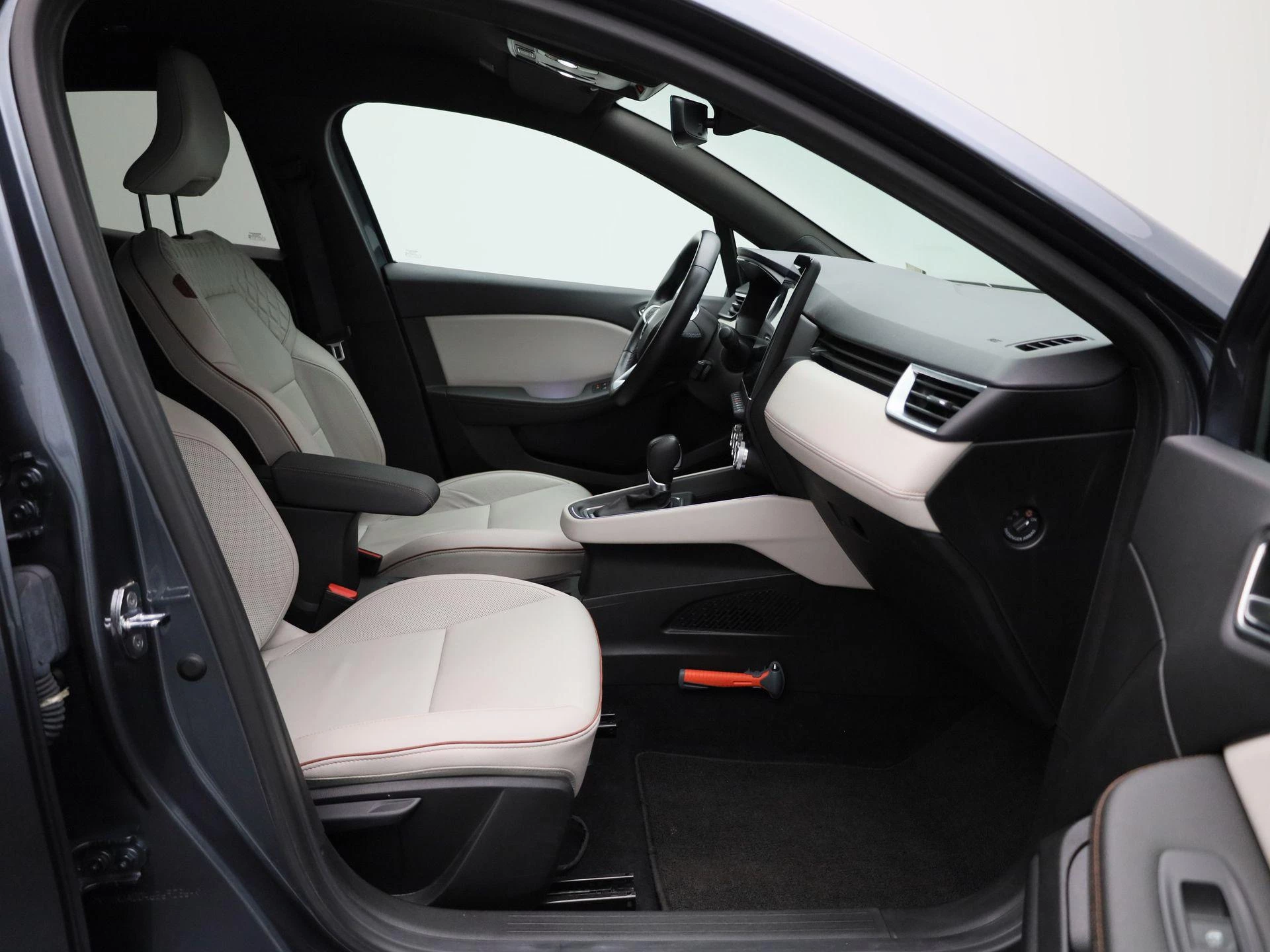 Renault-Clio-image-30
