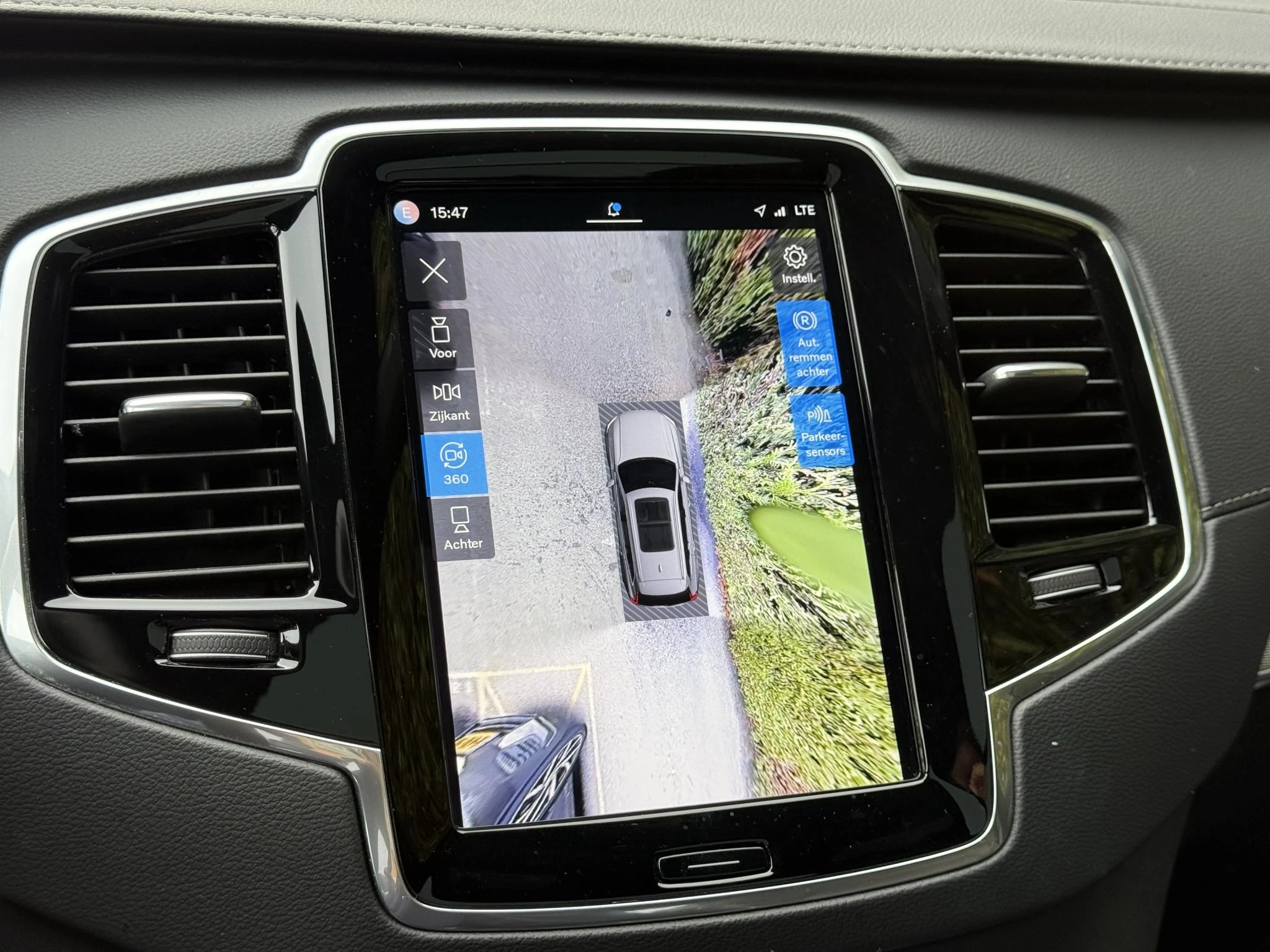 Volvo-XC90-image-3