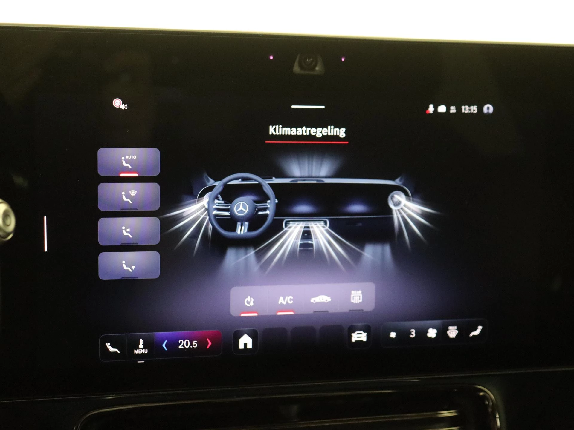 Mercedes-Benz-CLA-image-16