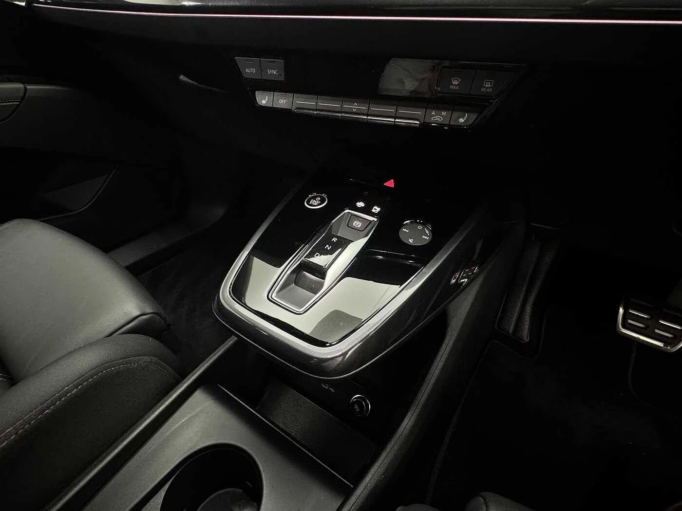 Audi-Q4 e-tron-image-8