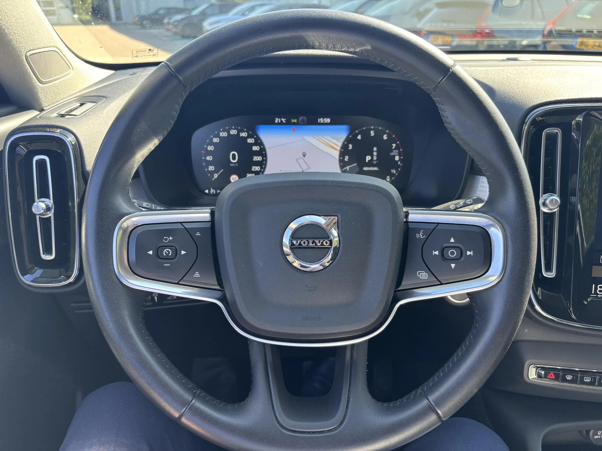 Volvo-XC40-image-17