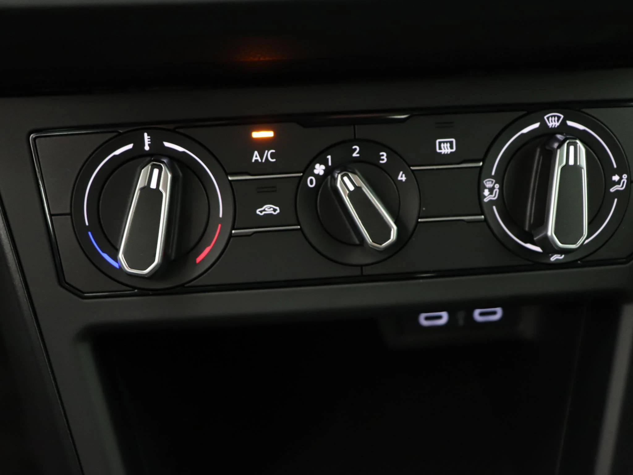 Volkswagen-Polo-image-20