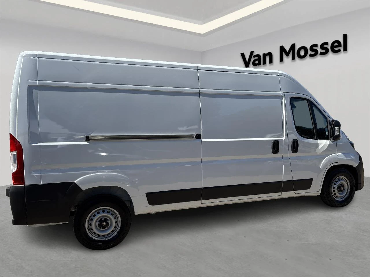 Peugeot Boxer 2.2 BlueHDi S&S 140 335 L3H2 Auto