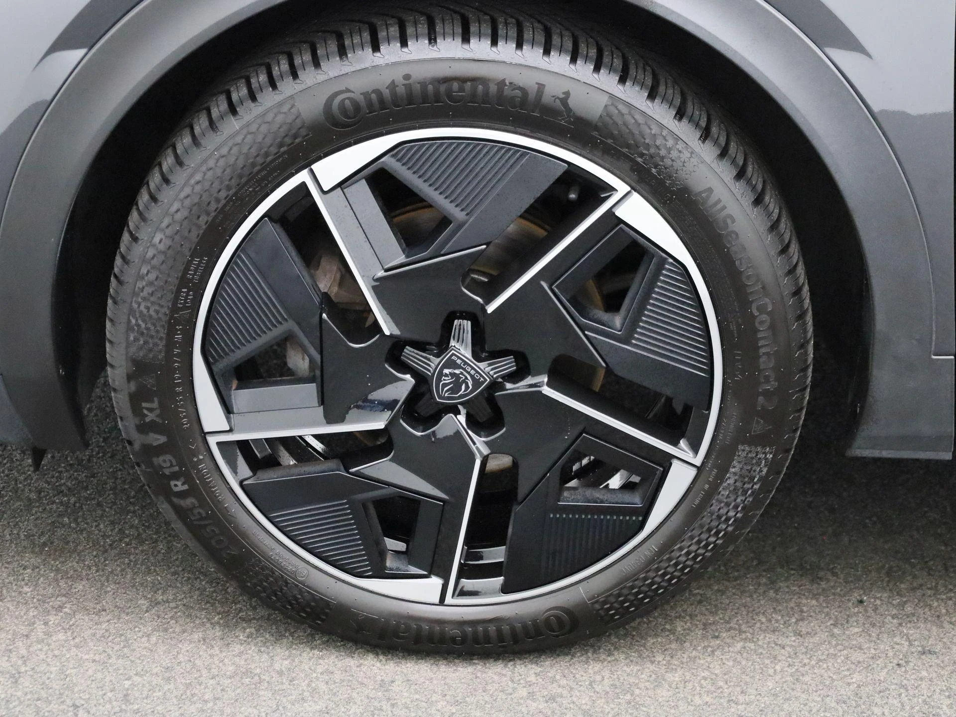 Peugeot-408-image-12