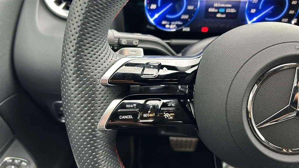 Mercedes-Benz-EQA-image-11
