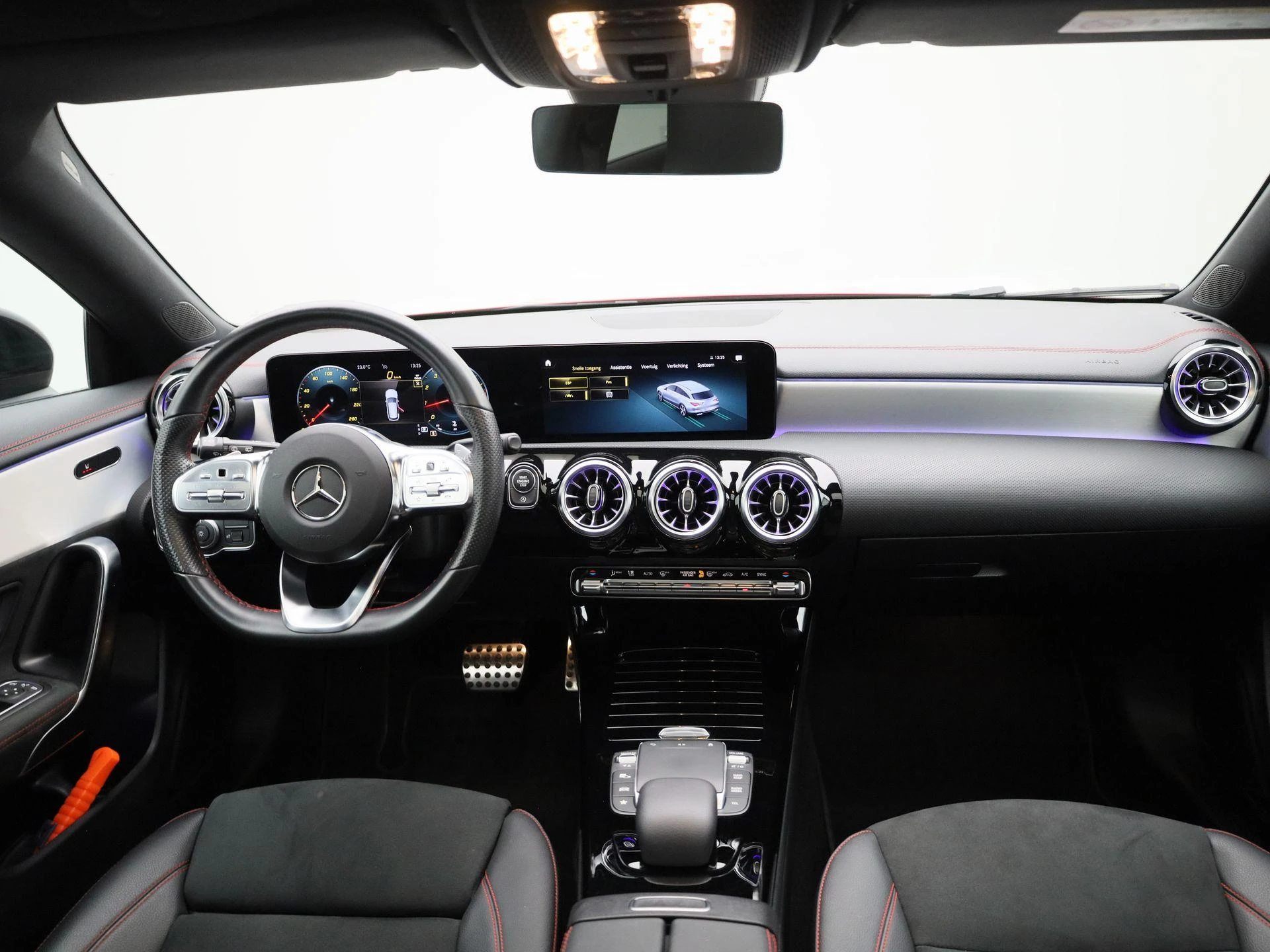 Mercedes-Benz-CLA-image-36