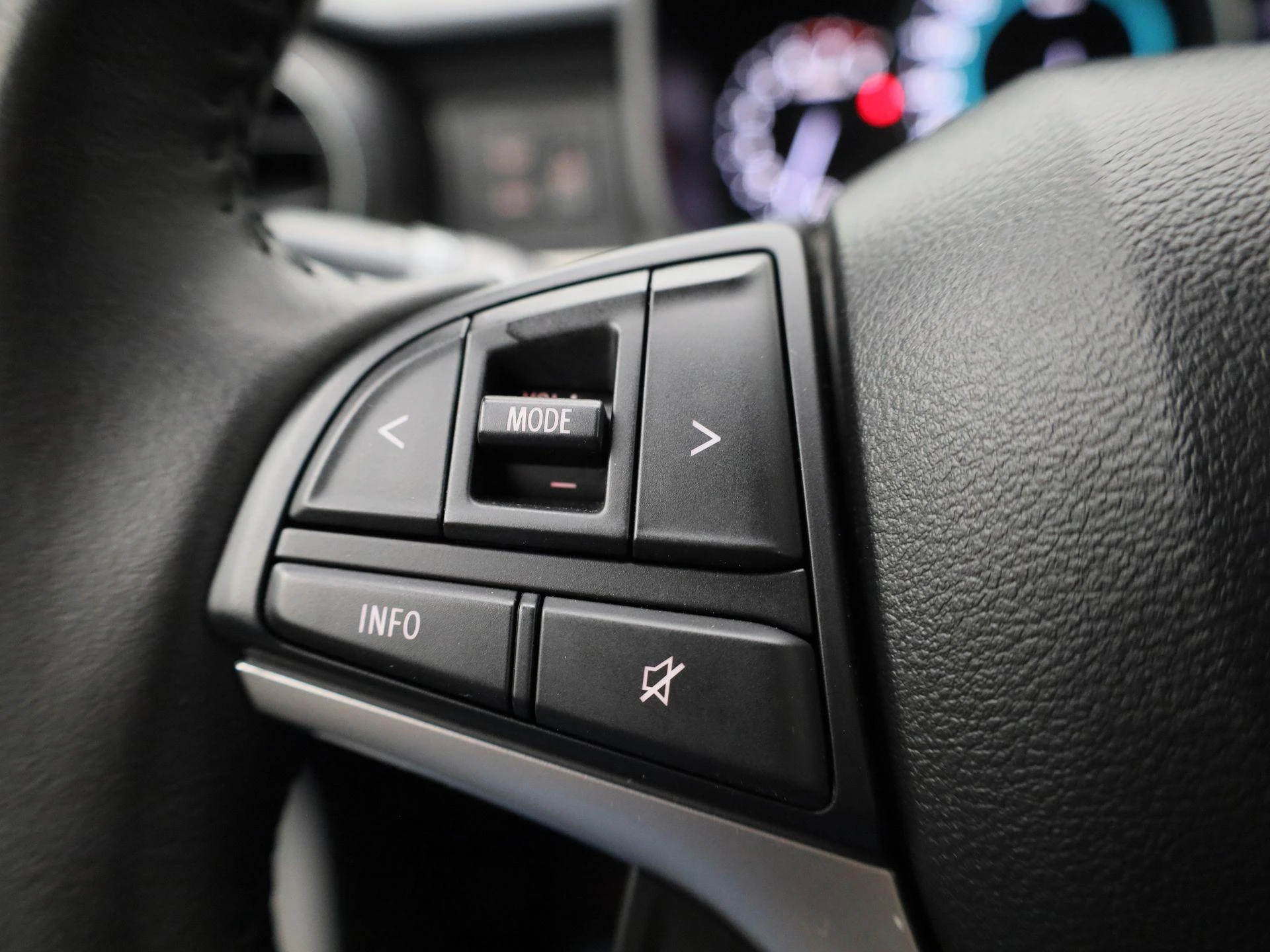 Suzuki-Ignis-image-16