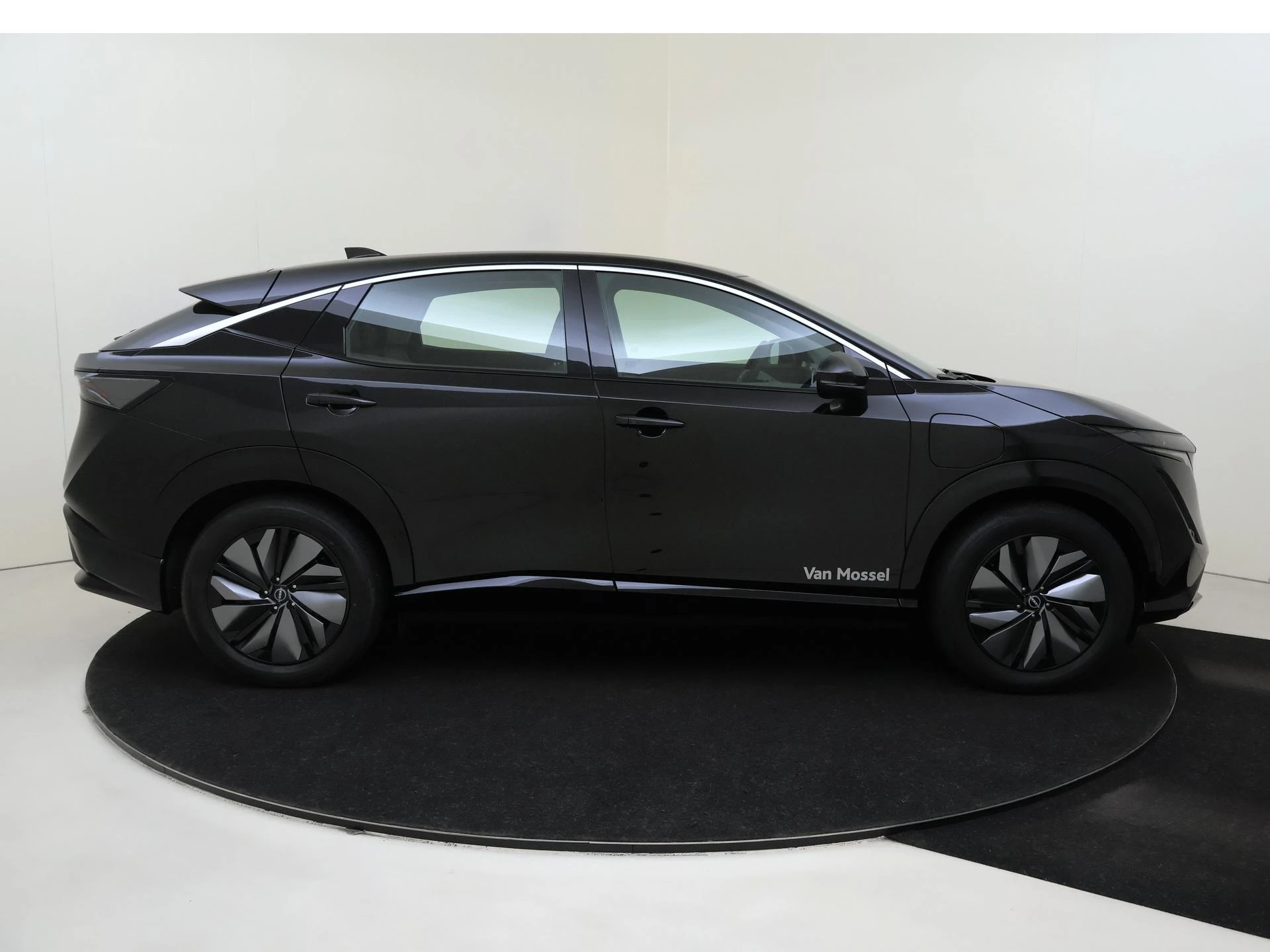 Nissan-ARIYA-image-8