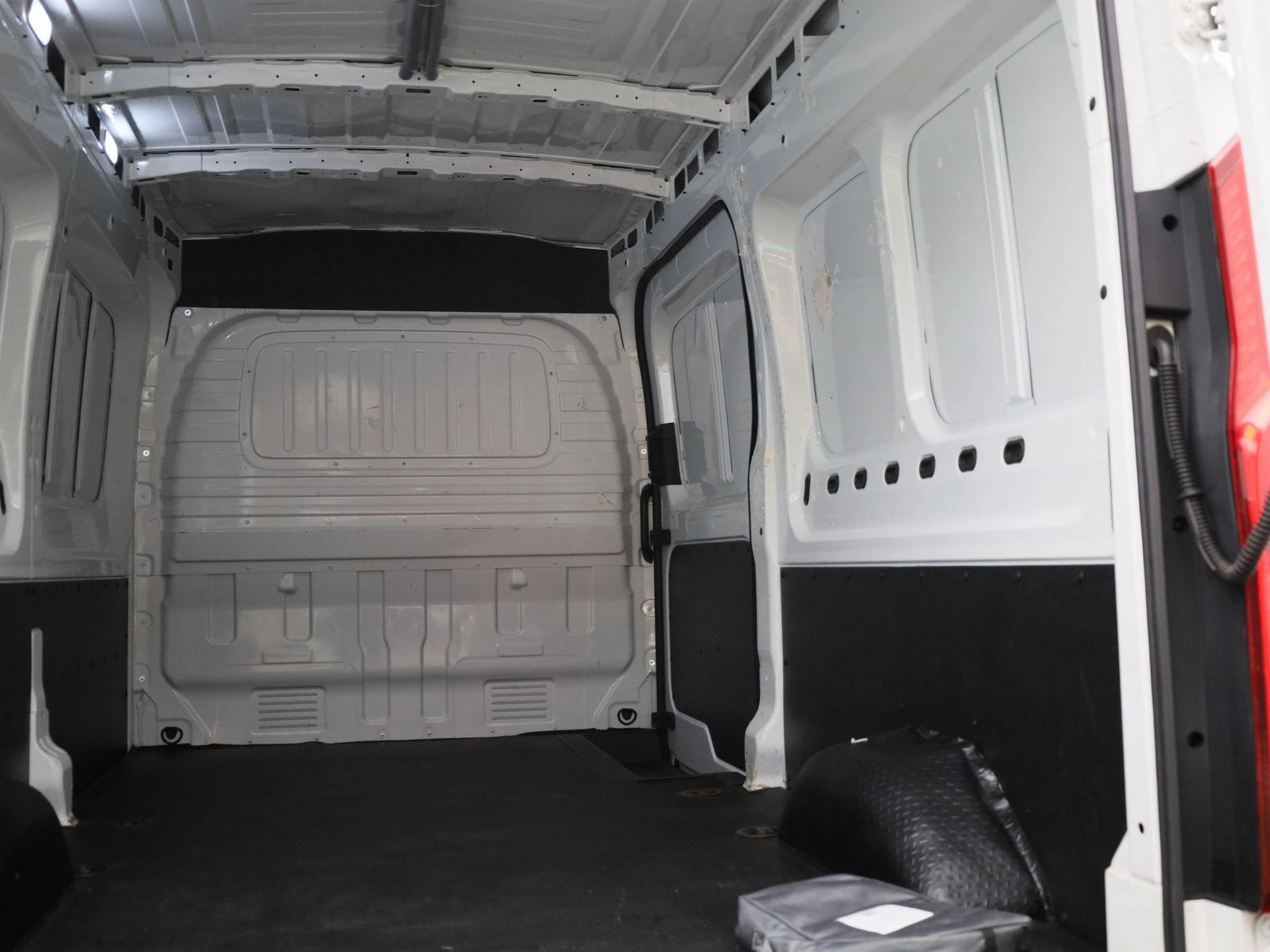 Maxus-eDeliver9-image-28