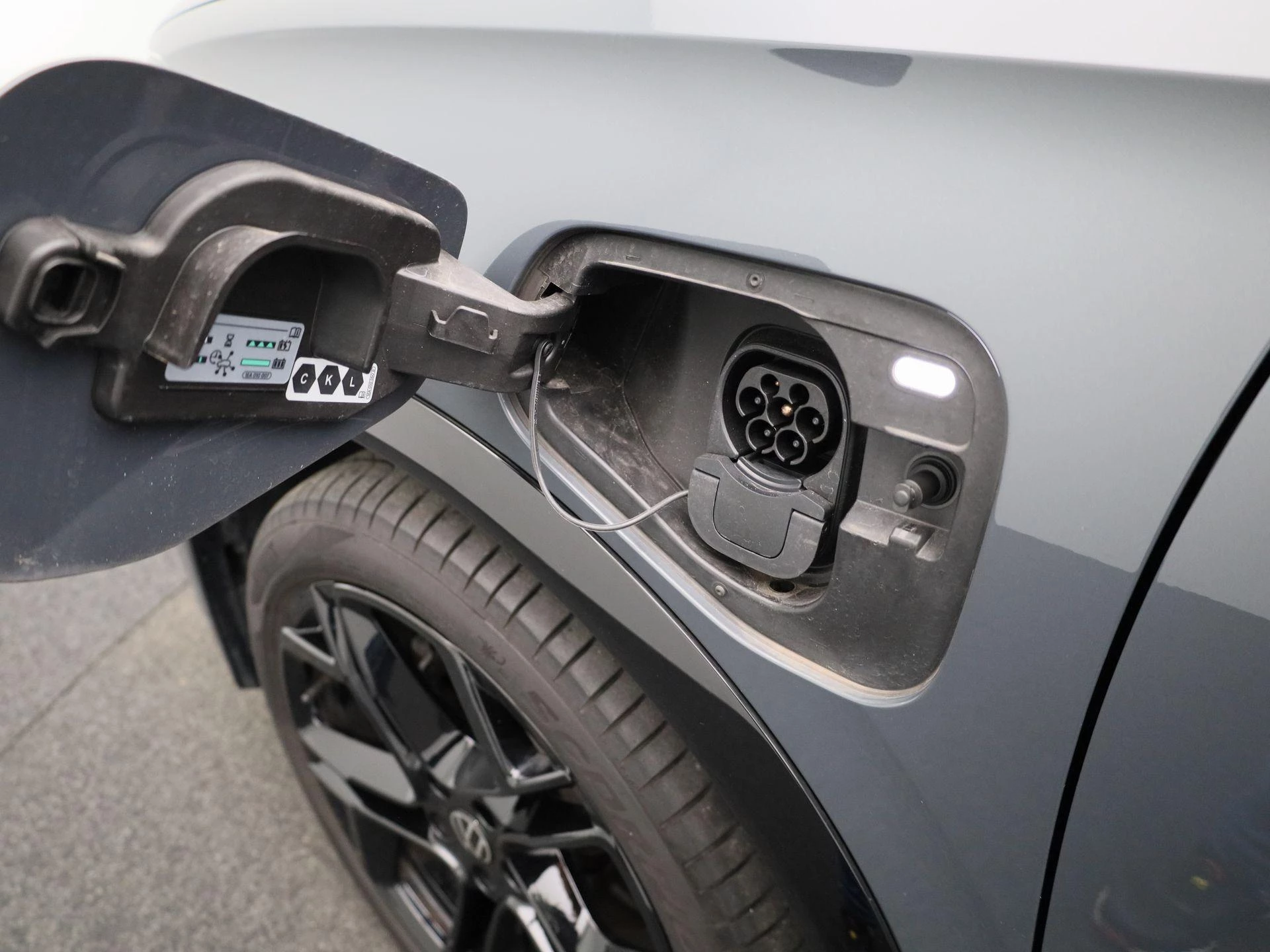 Volkswagen-Tiguan-image-18