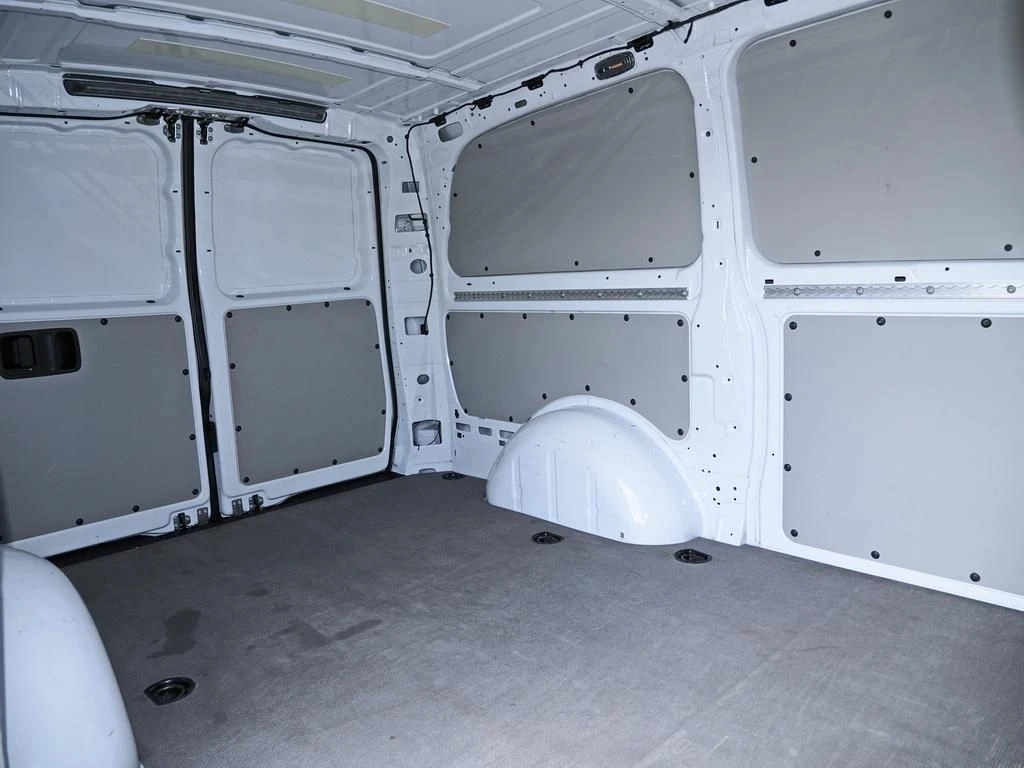 Mercedes-Benz-Vito 116-image-13