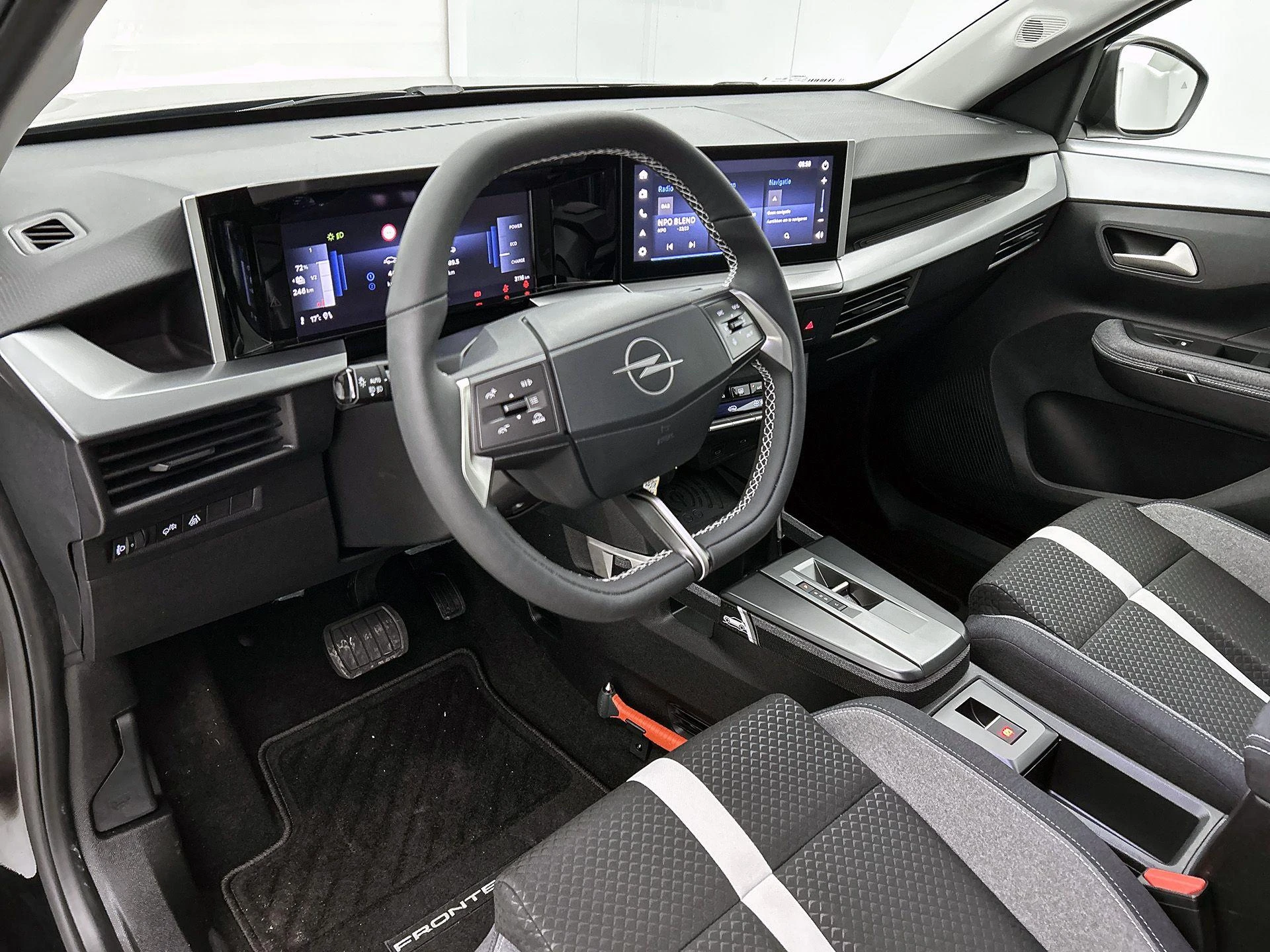 Opel-Frontera-image-20
