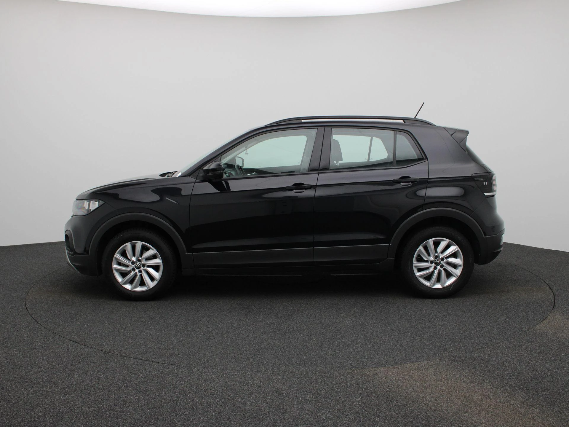 Volkswagen-T-Cross-image-3