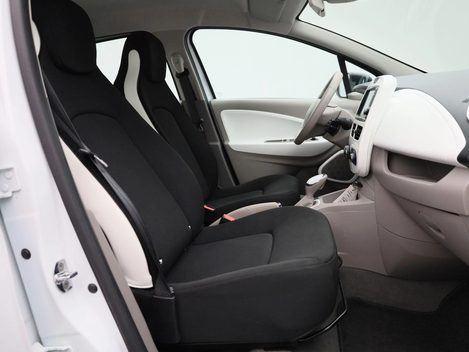 Renault-ZOE-image-27