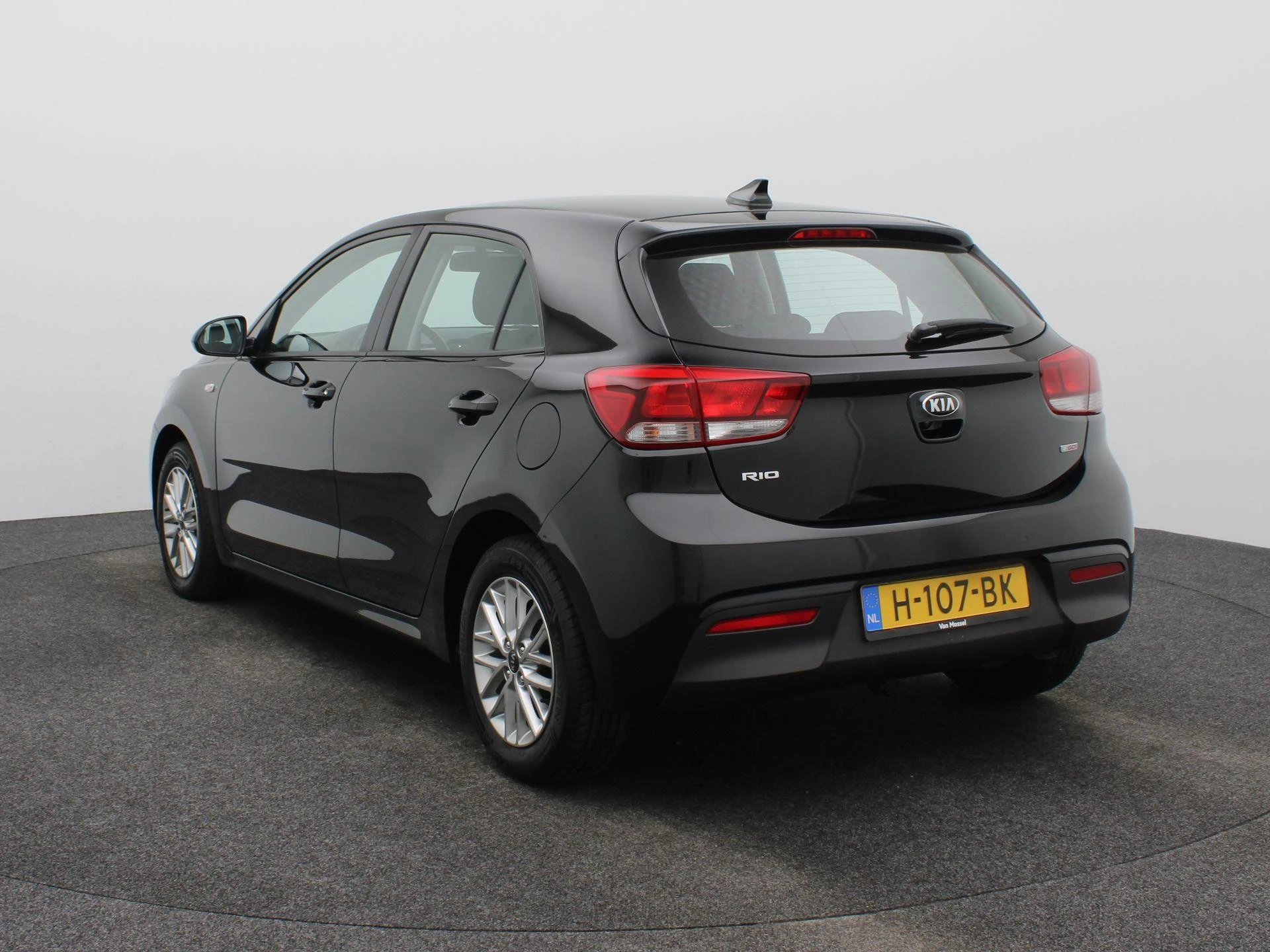 Kia-Rio-image-1