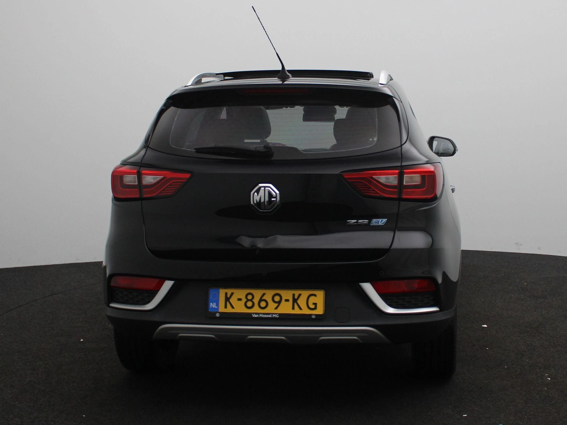 MG-ZS EV-image-5